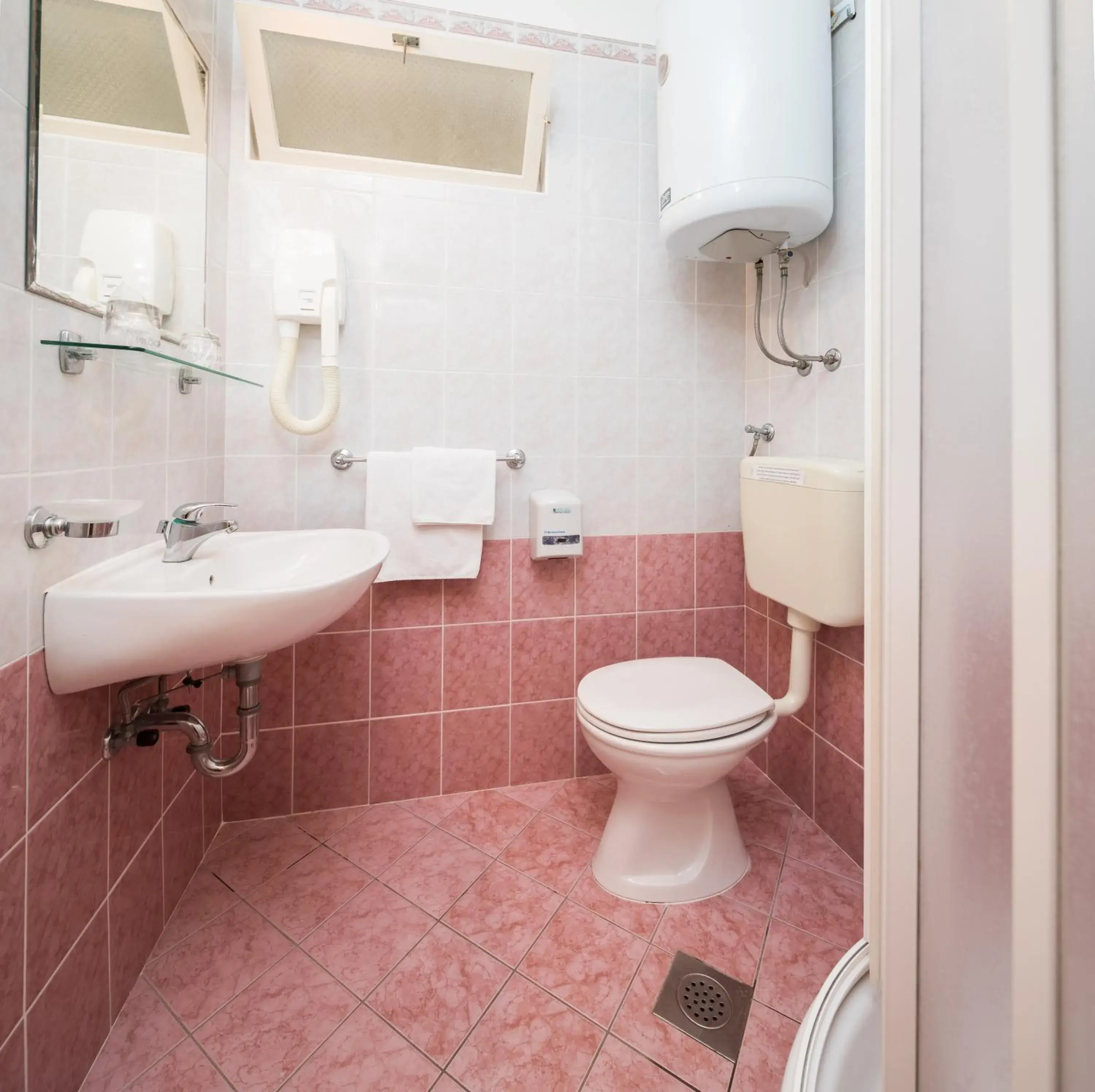 Bathroom in Fontana Resort Bathroom in Fontana Resort