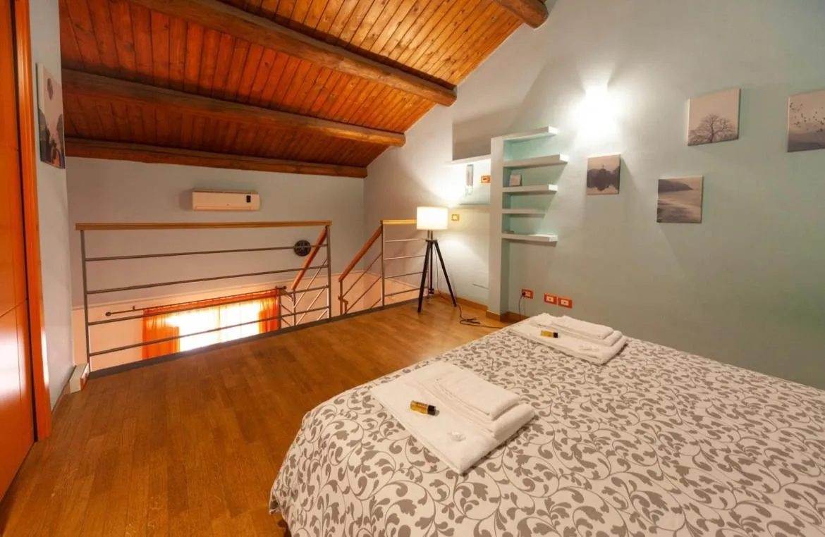 Bed in B&B Sciara Larmisi