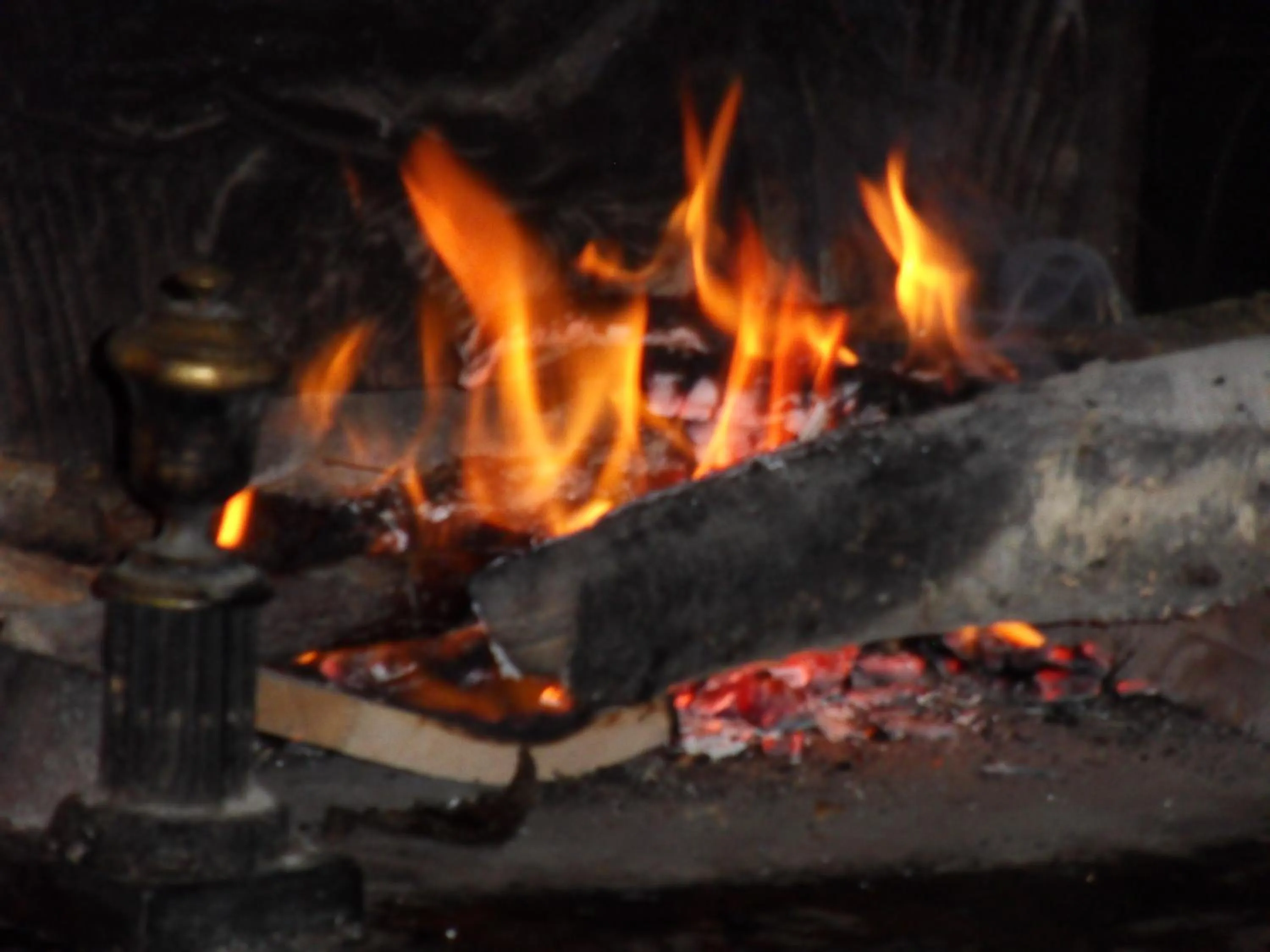 Communal lounge/ TV room in chambres et table d'hôtes du Péré