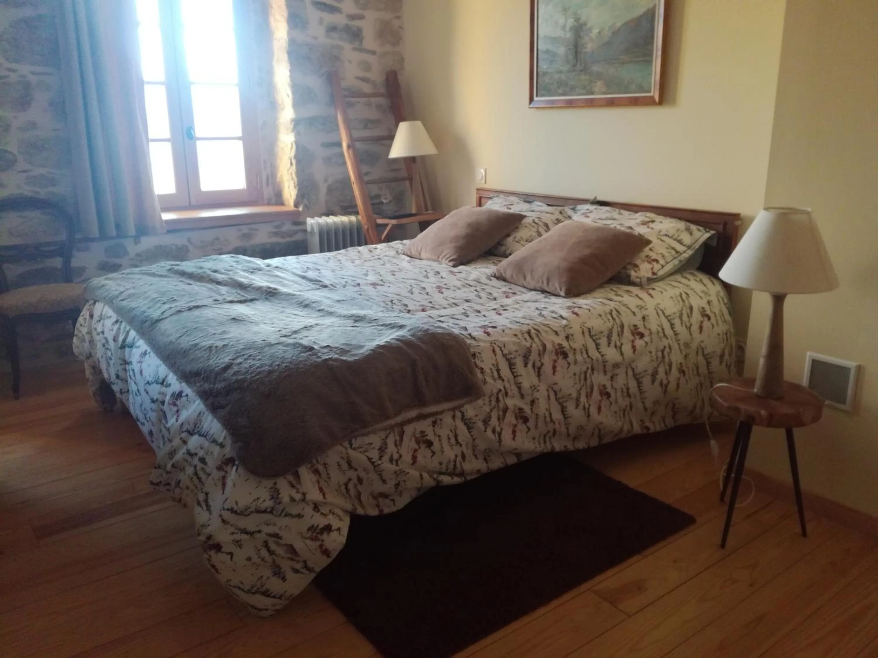 Photo of the whole room, Bed in chambres et table d'hôtes du Péré