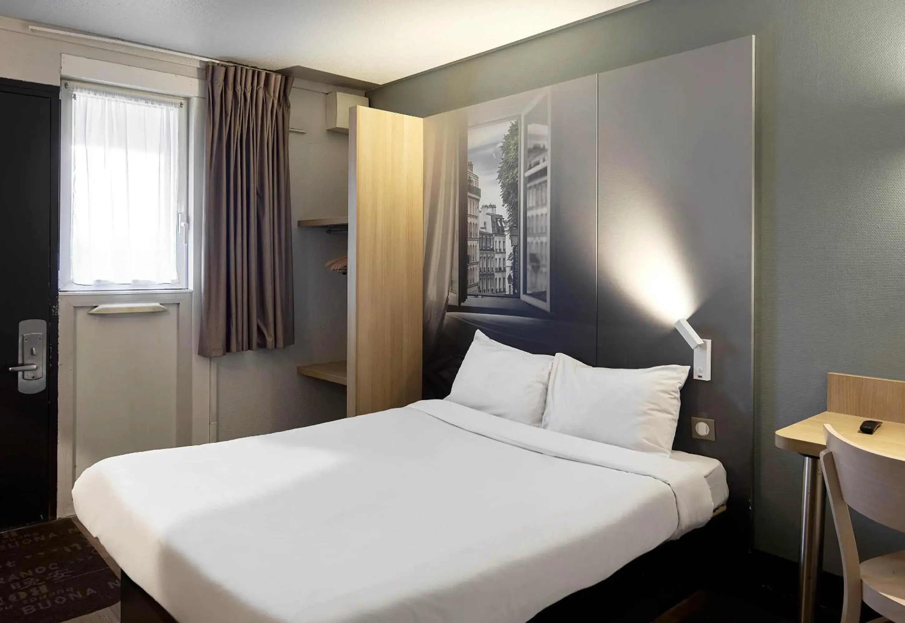 Bedroom, Bed in B&B HOTEL La Queue En Brie Bedroom, Bed in B&B HOTEL La Queue En Brie