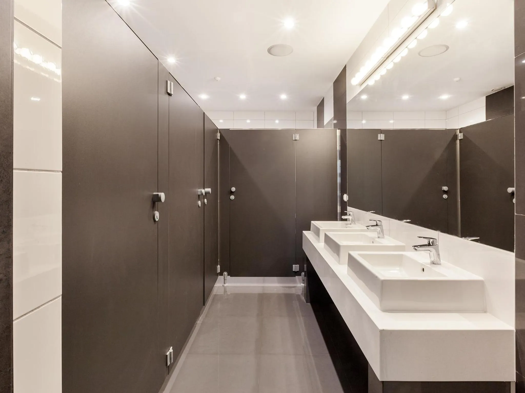 Bathroom in Cinema Hostel