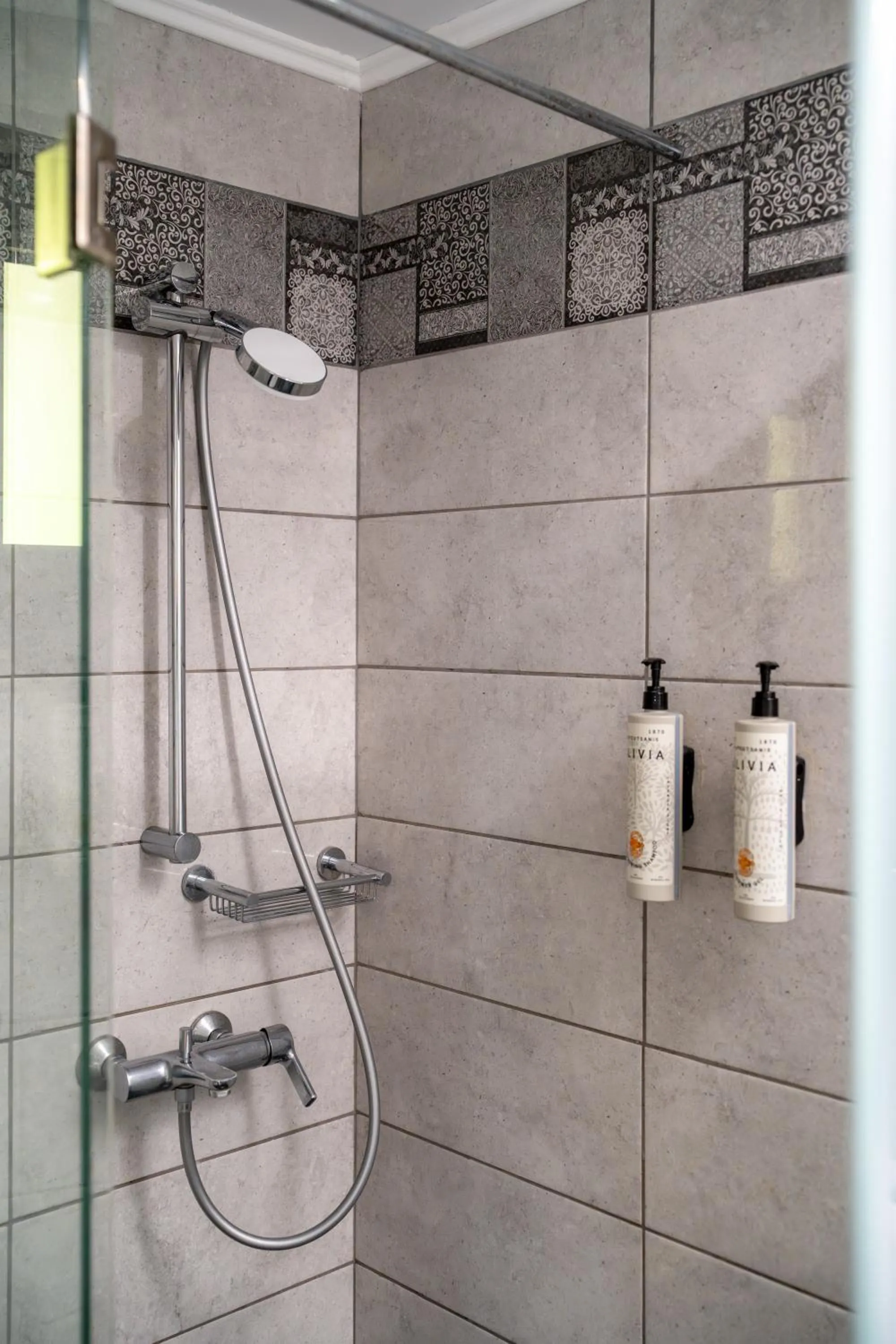 Shower in La Luna Hotel