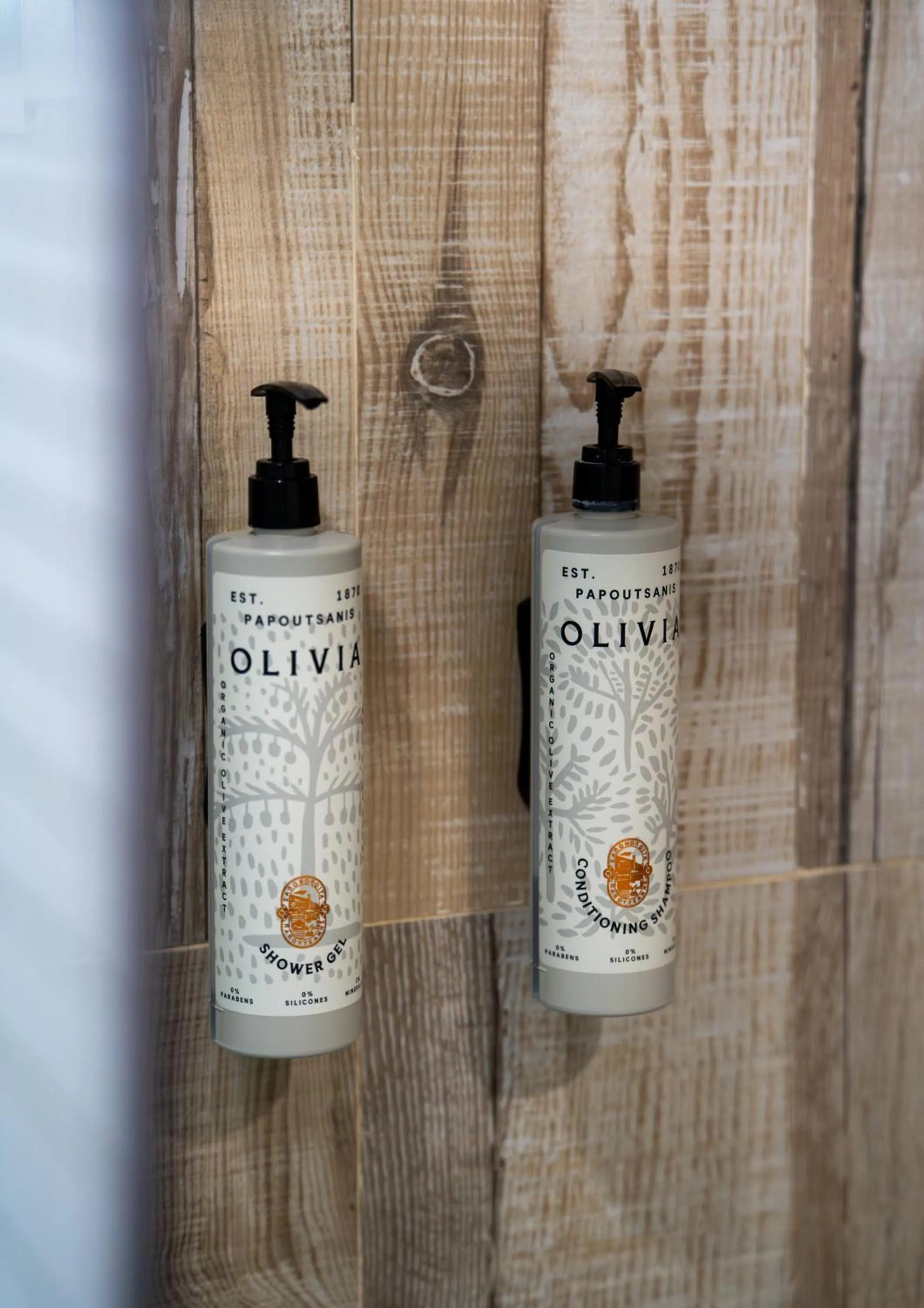 Bathroom in La Luna Hotel