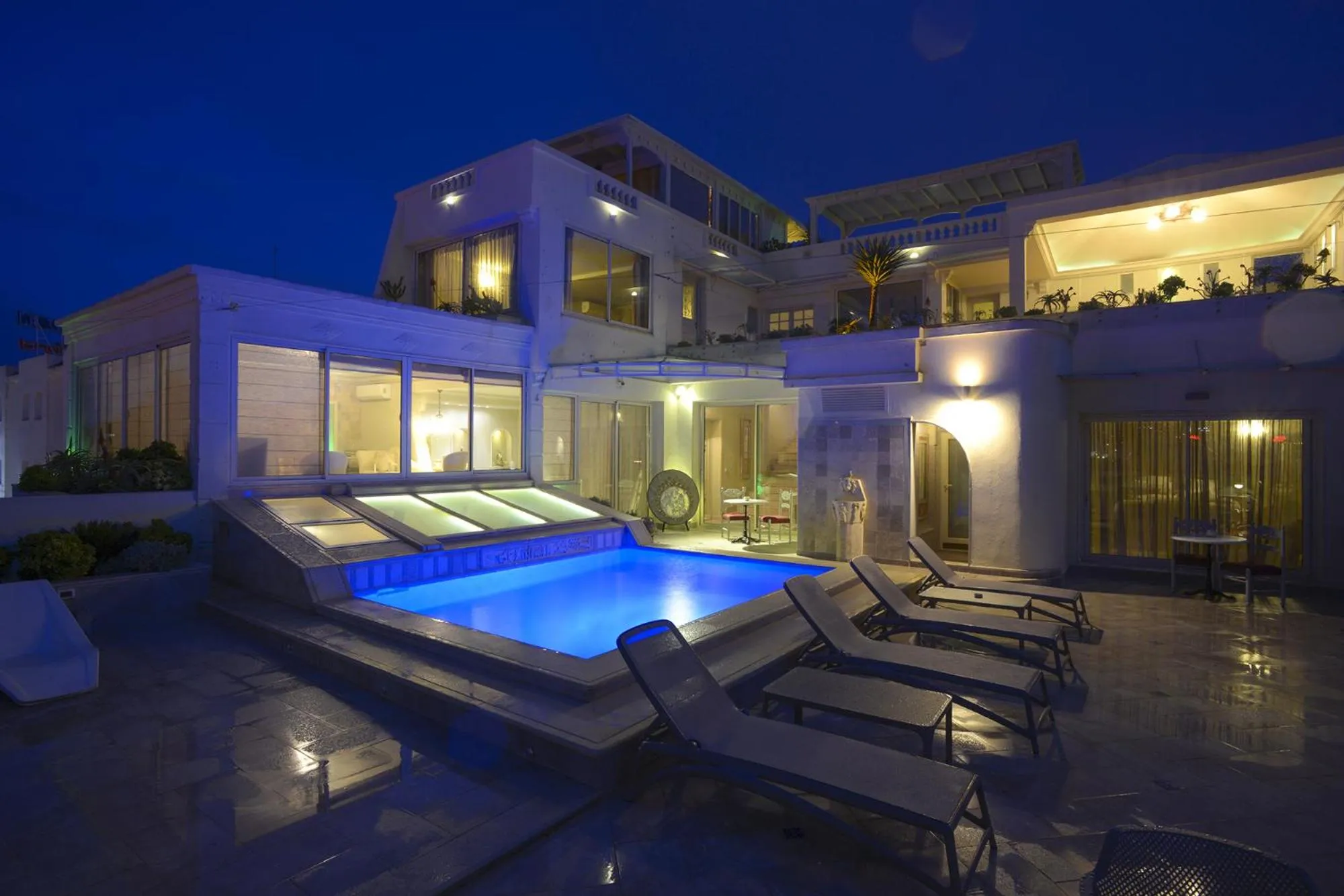 Swimming pool in Maison d'Hôtes Dar Ennassim