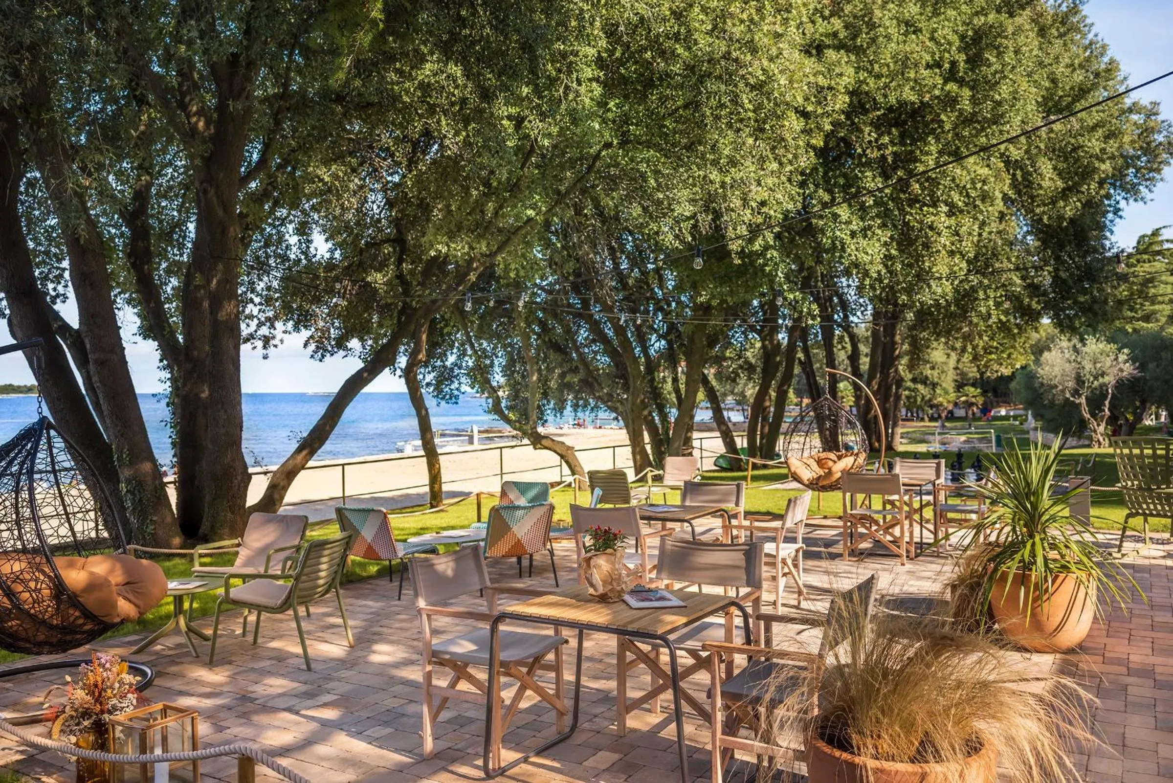 Restaurant/places to eat in Koversada Apartments Naturist Park