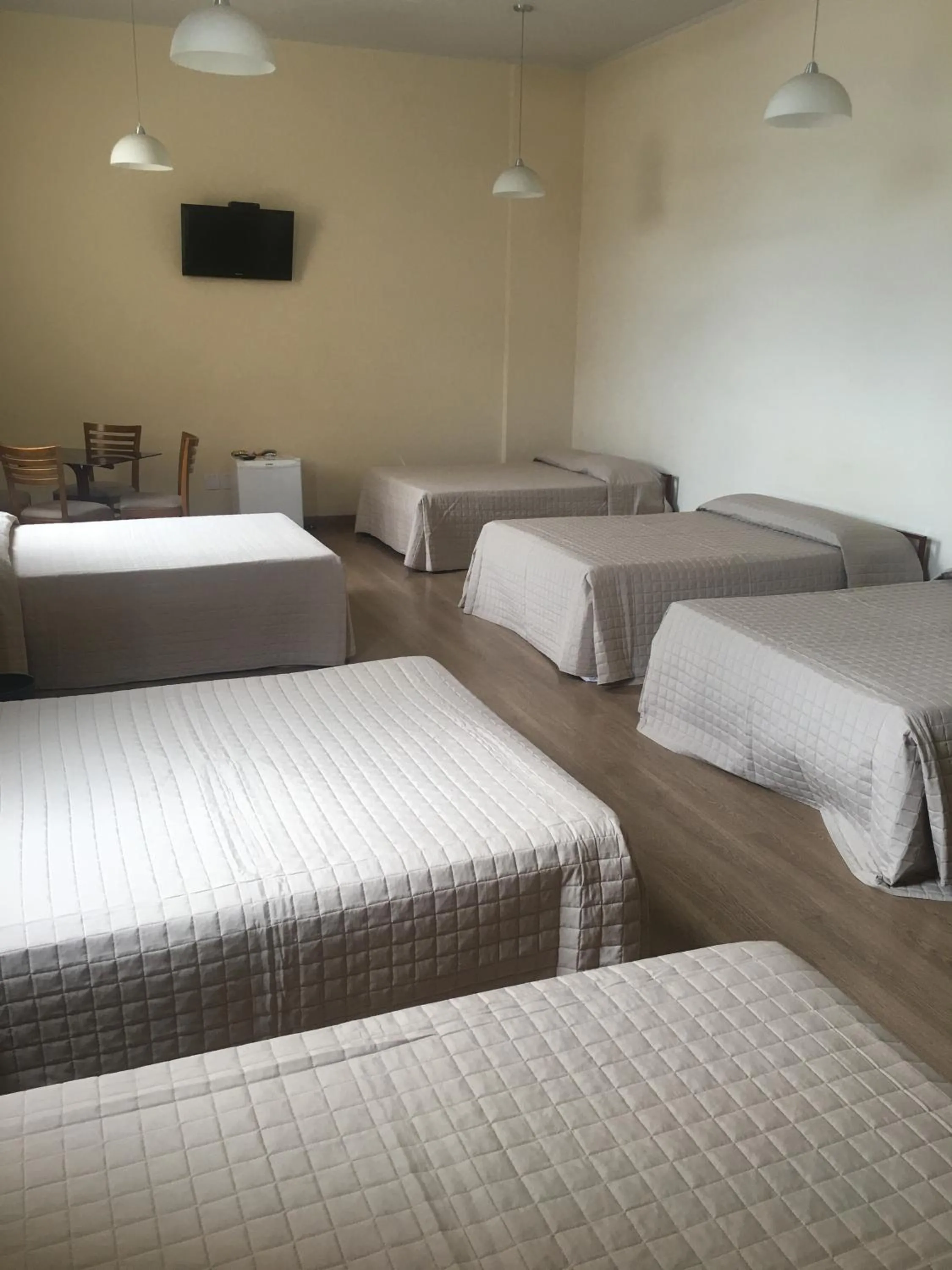 Photo of the whole room, Bed in Hotel Globo Rio