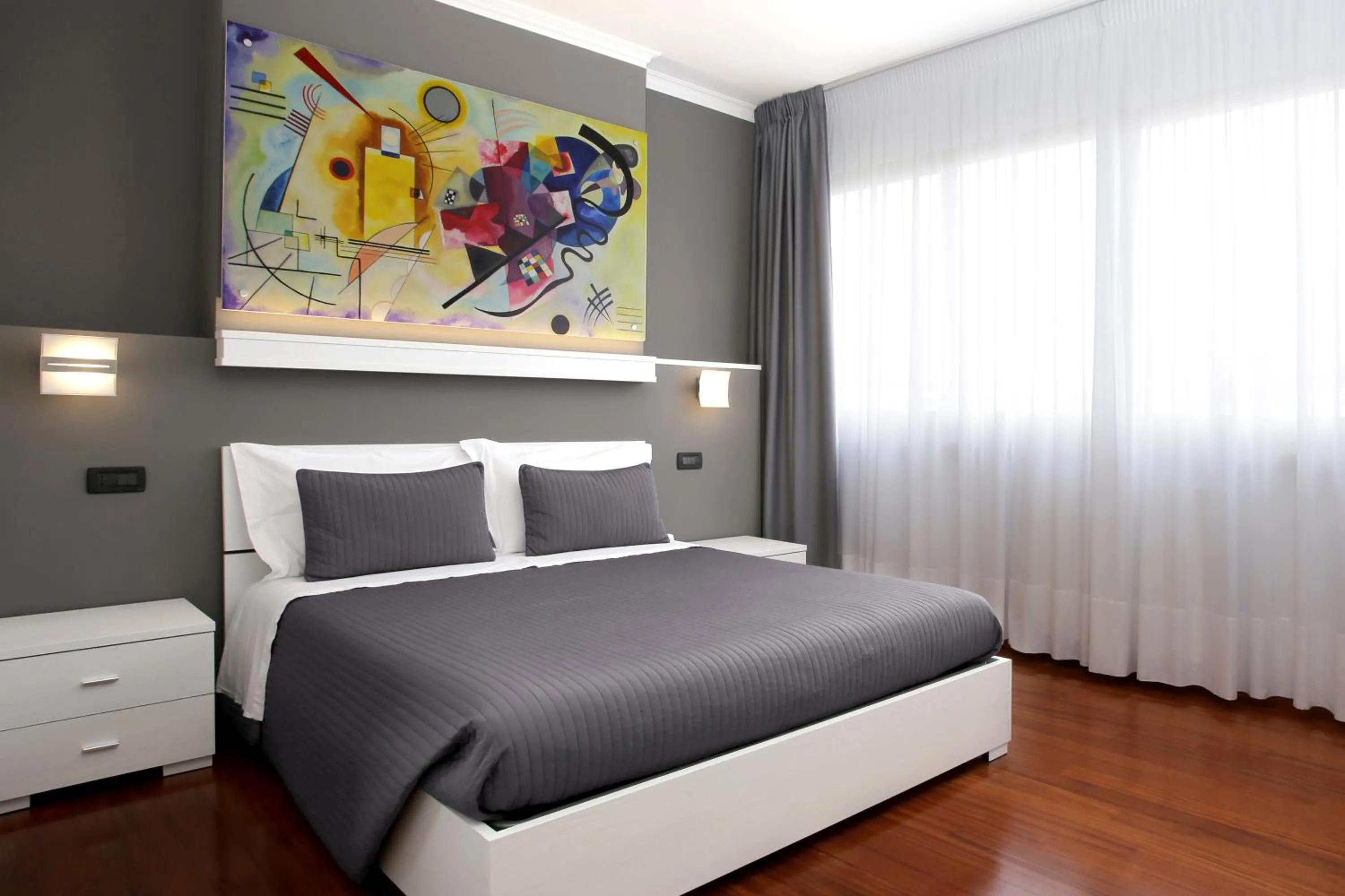 Double Superior Room with Private Bathroom - single occupancy in J24 B&B