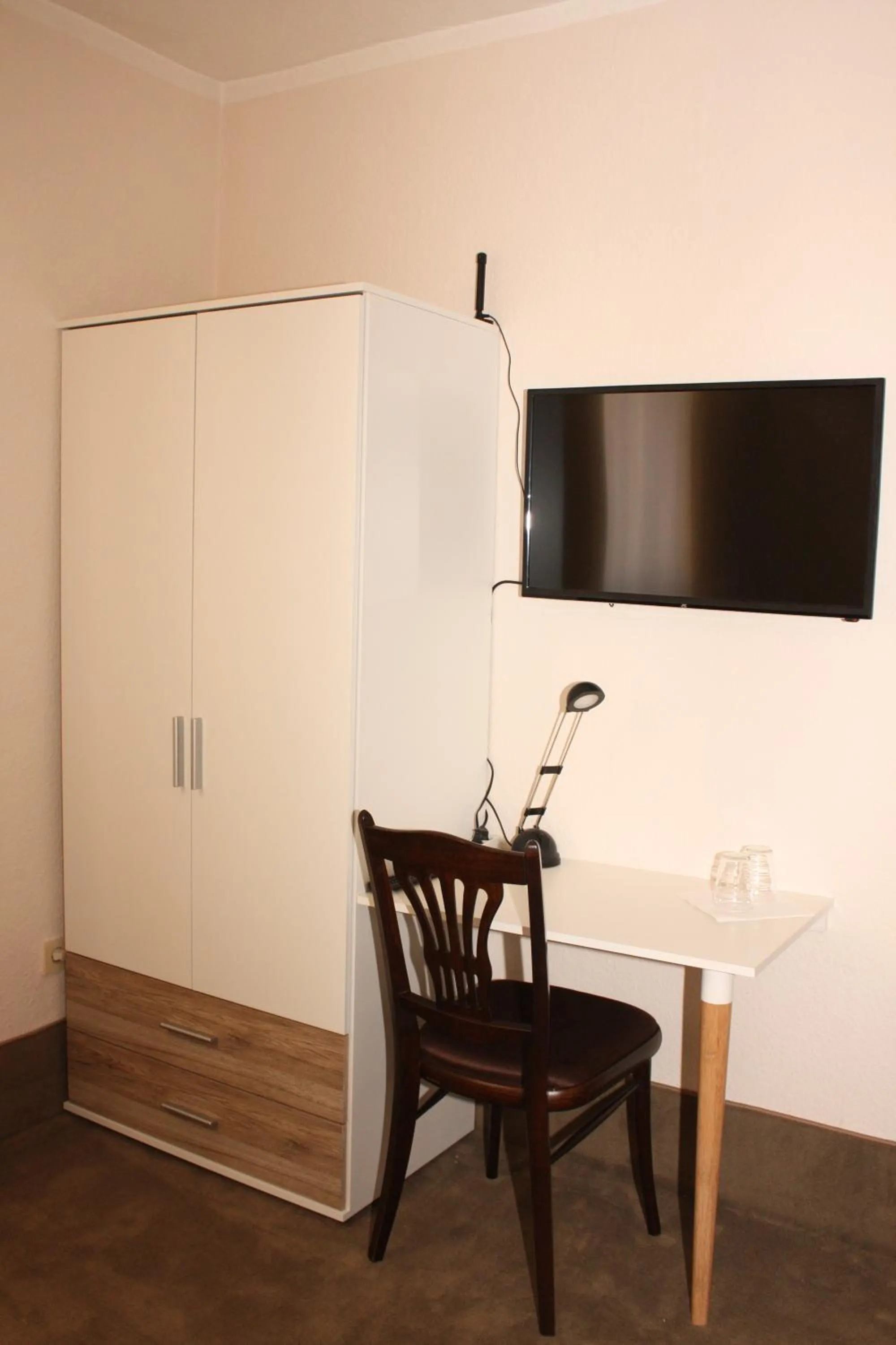 TV and multimedia in Hotel Kölner Hof