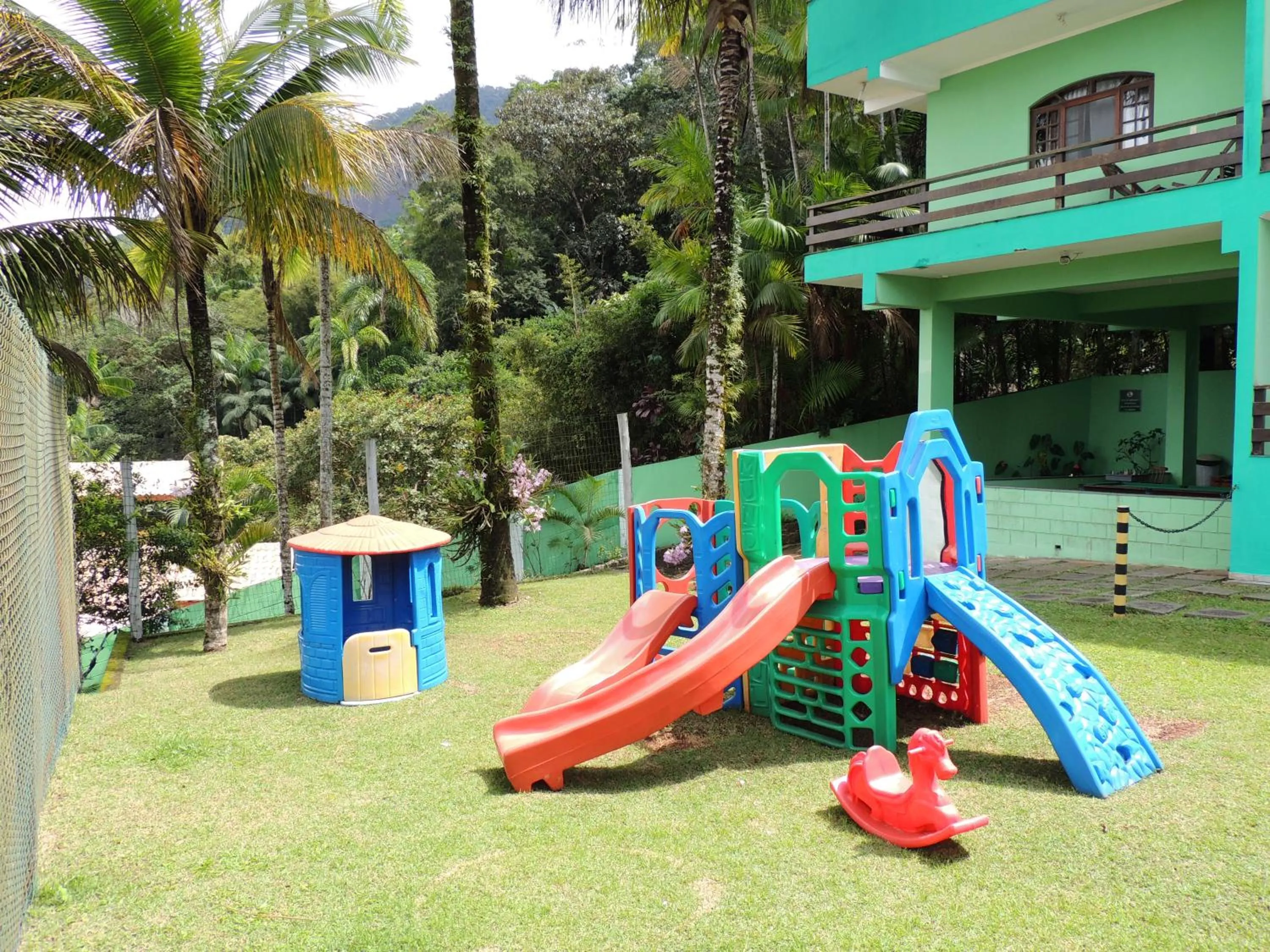 Children play ground in Marencanto Pousada