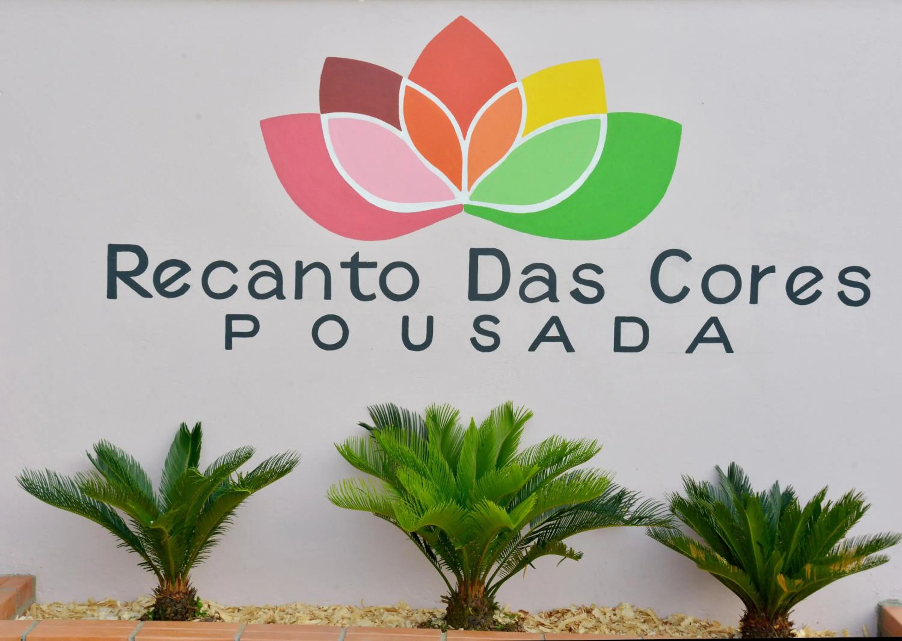 Property logo or sign in Pousada Recanto das Cores