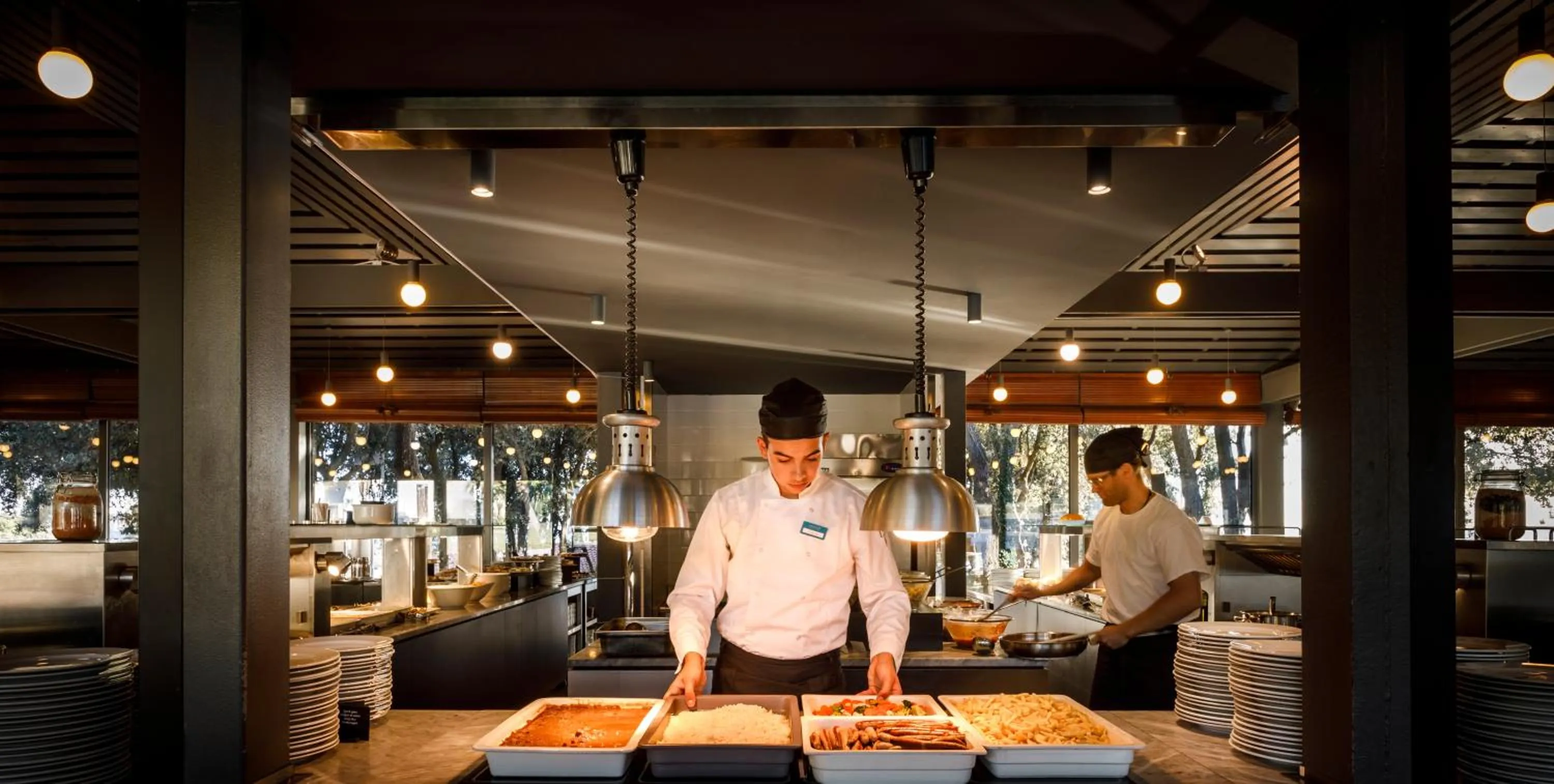 Restaurant/places to eat in Maistra Select Amarin Resort