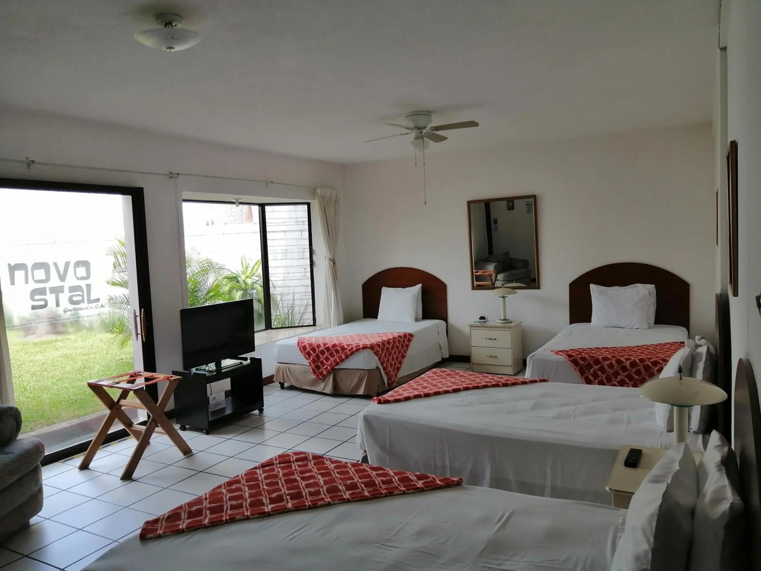 Bed in Novohostal B&B
