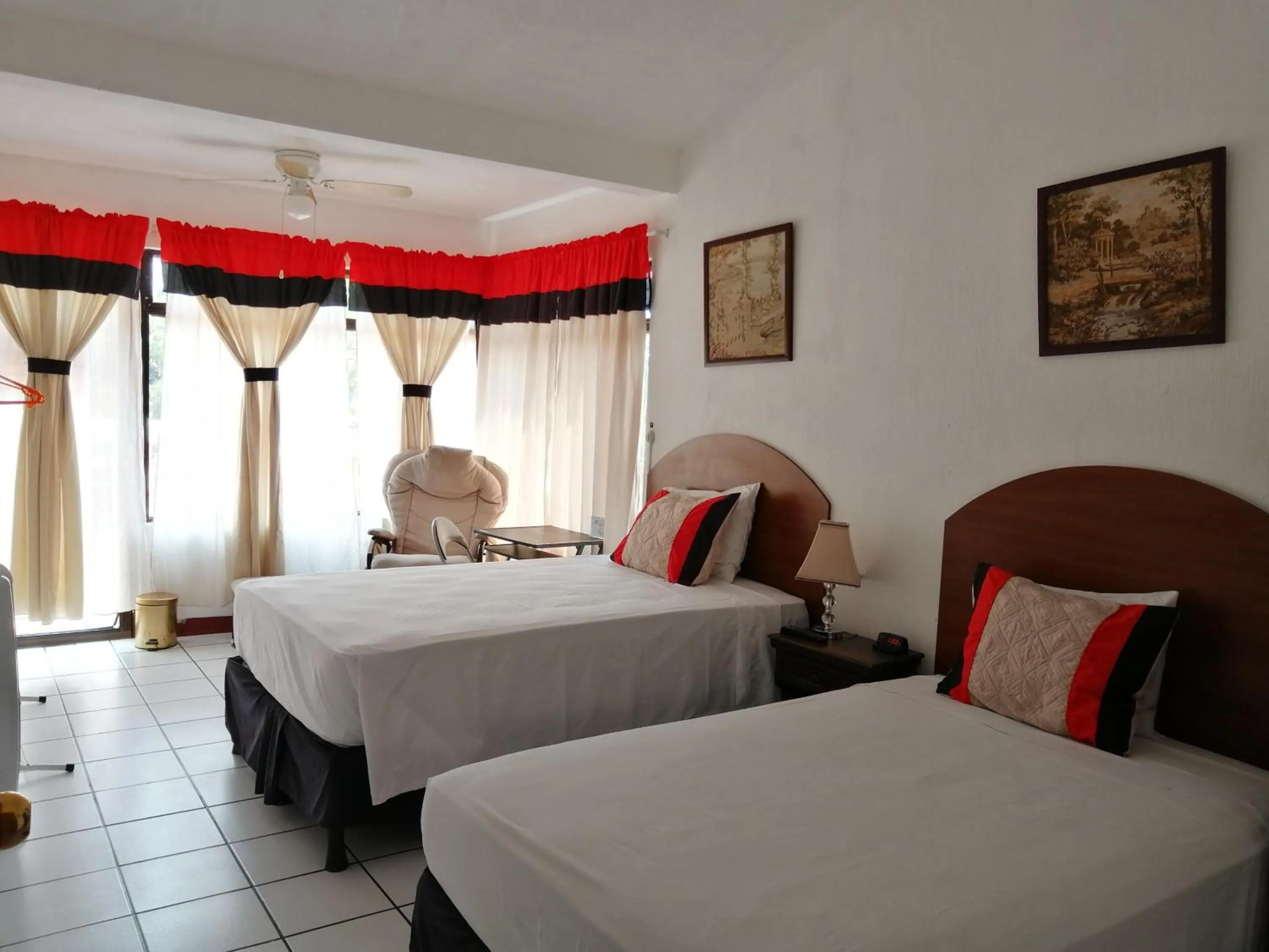 Bed in Novohostal B&B