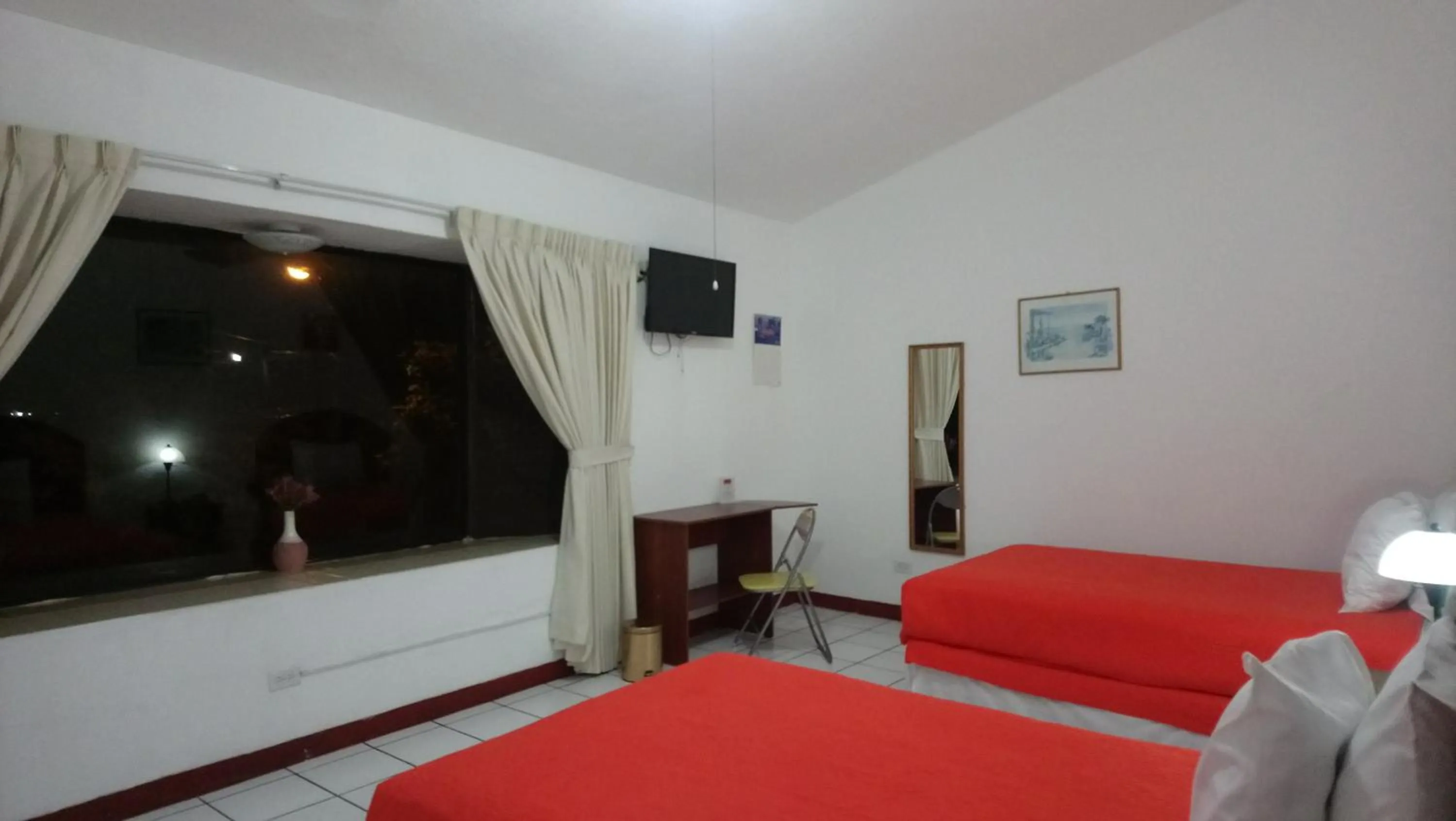 View (from property/room), Bed in Novohostal B&B