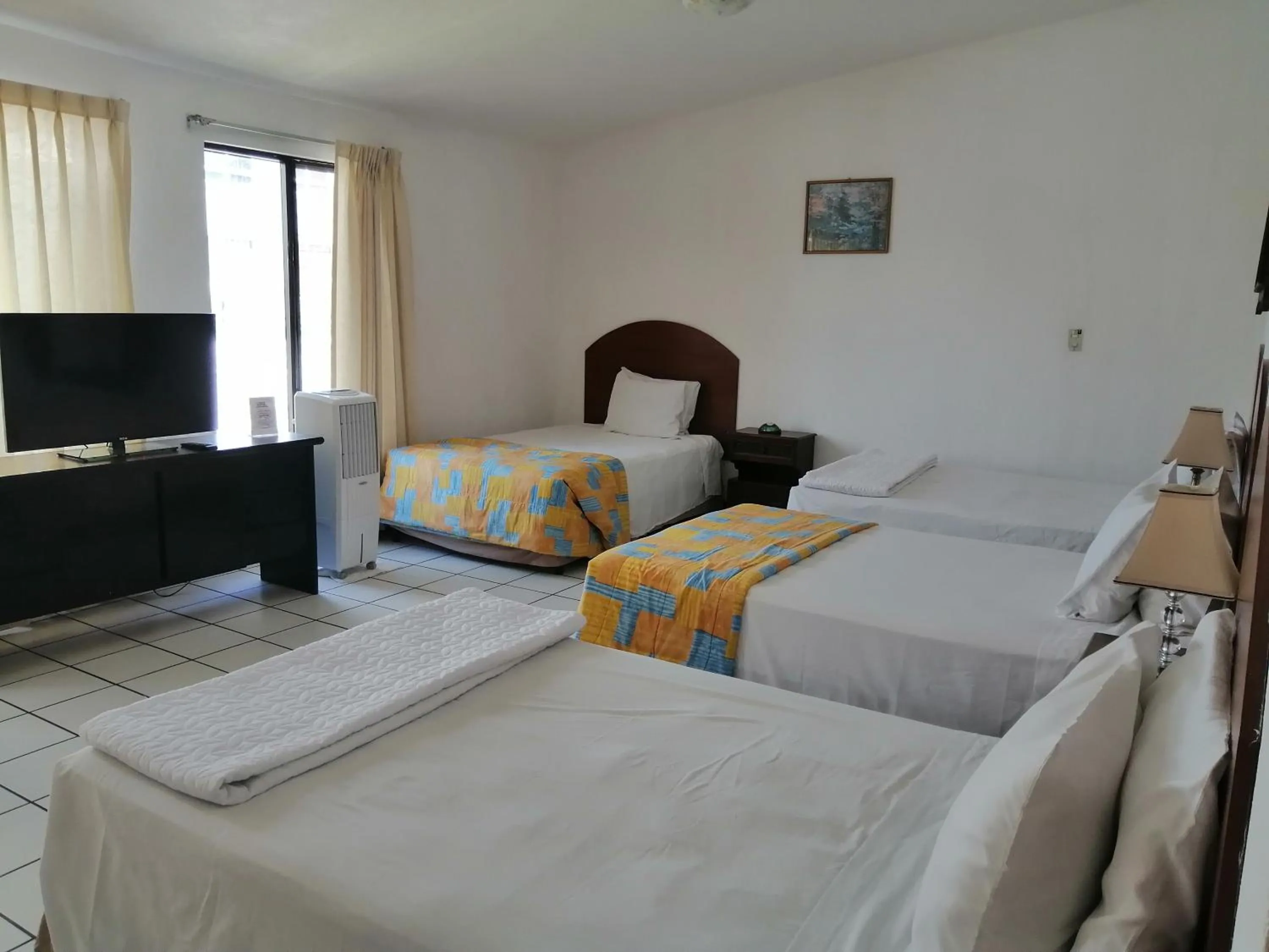 Bed in Novohostal B&B