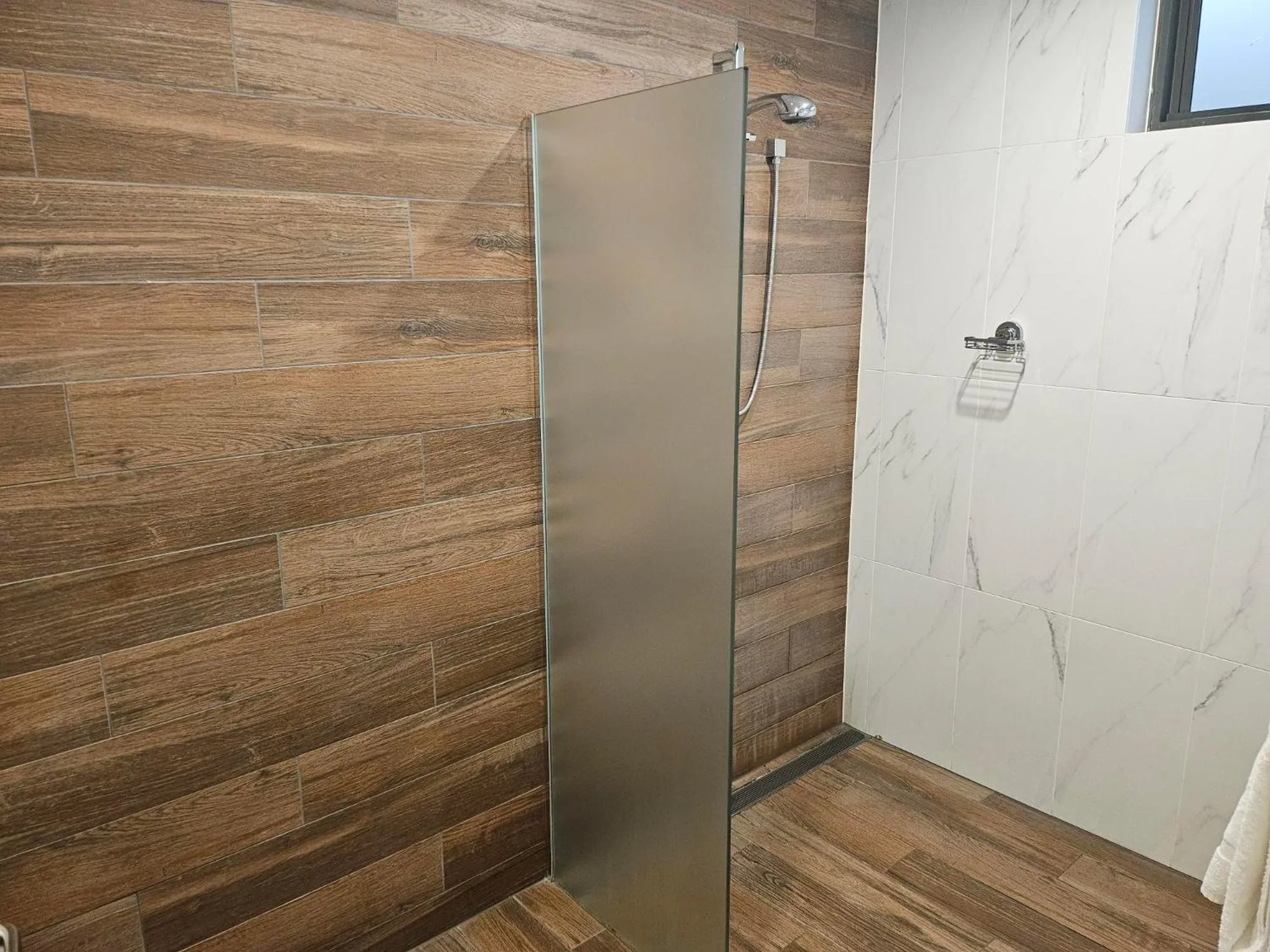 Shower in Altitude On Montville