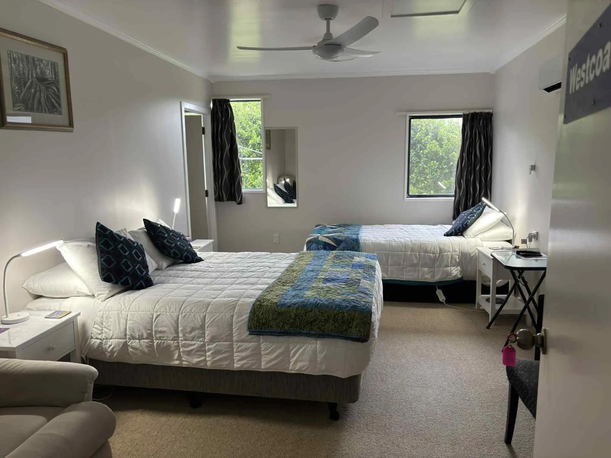 Bed in Hokitika - Blue Spur Bed and Breakfast