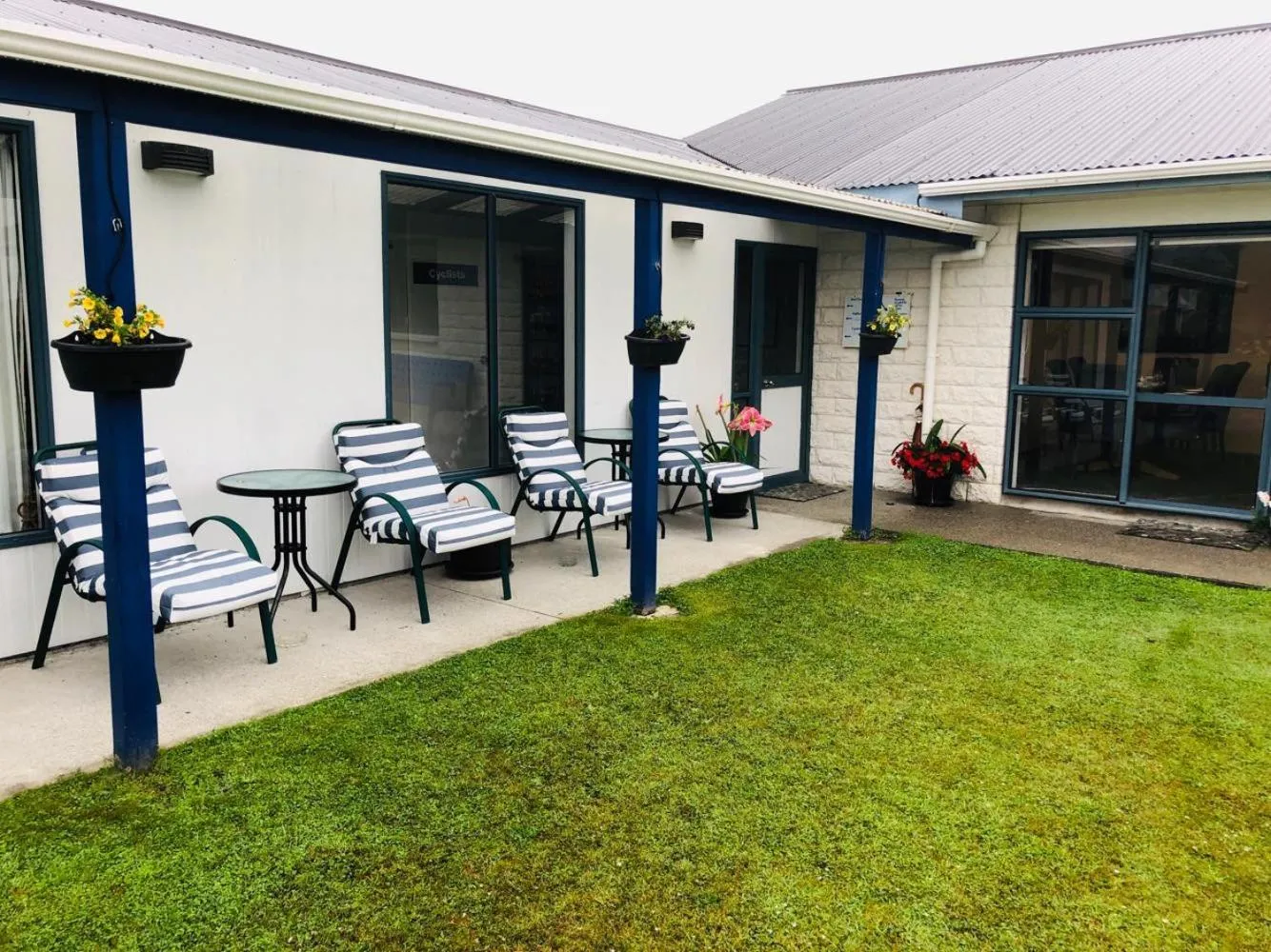 Patio in Hokitika - Blue Spur Bed and Breakfast