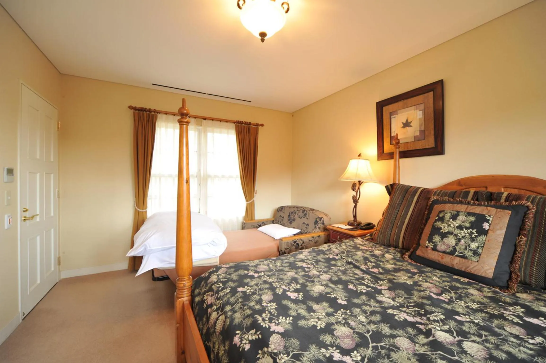 Bed in Forest Hills Garden