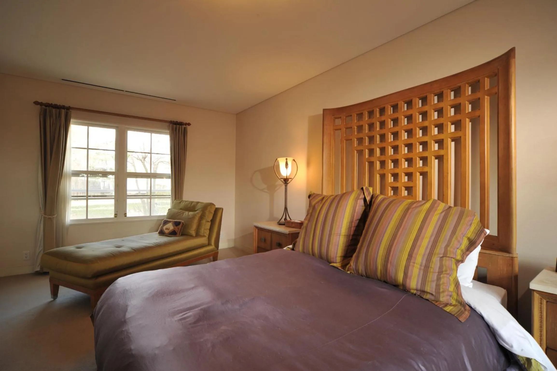 Bed in Forest Hills Garden