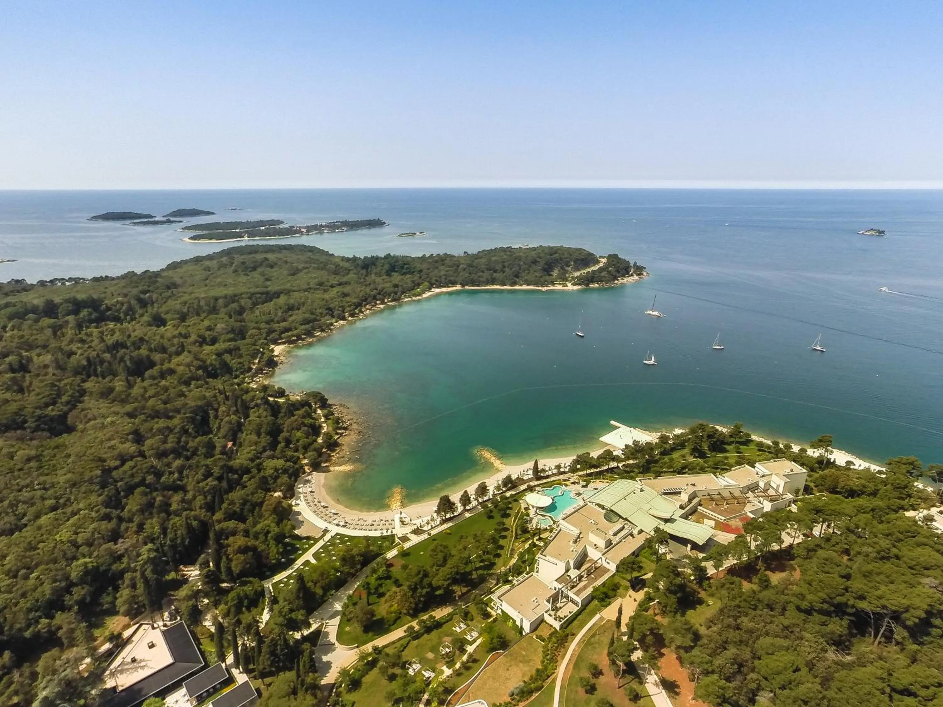 Area and facilities in Eden Hotel by Maistra Collection