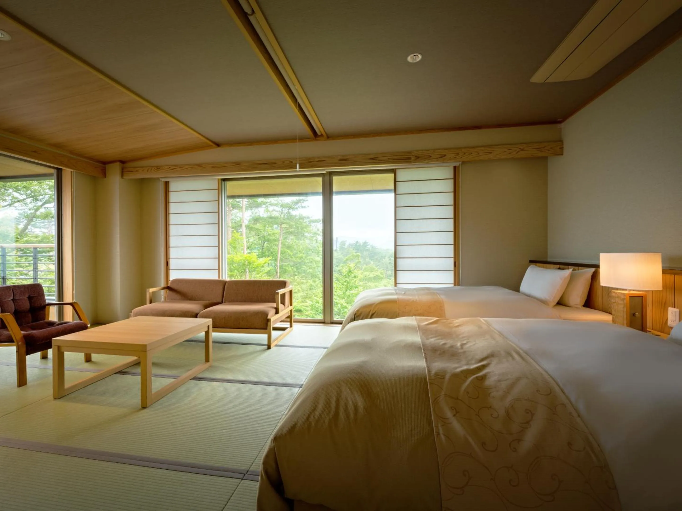Photo of the whole room, Bed in Nagisatei Taroan