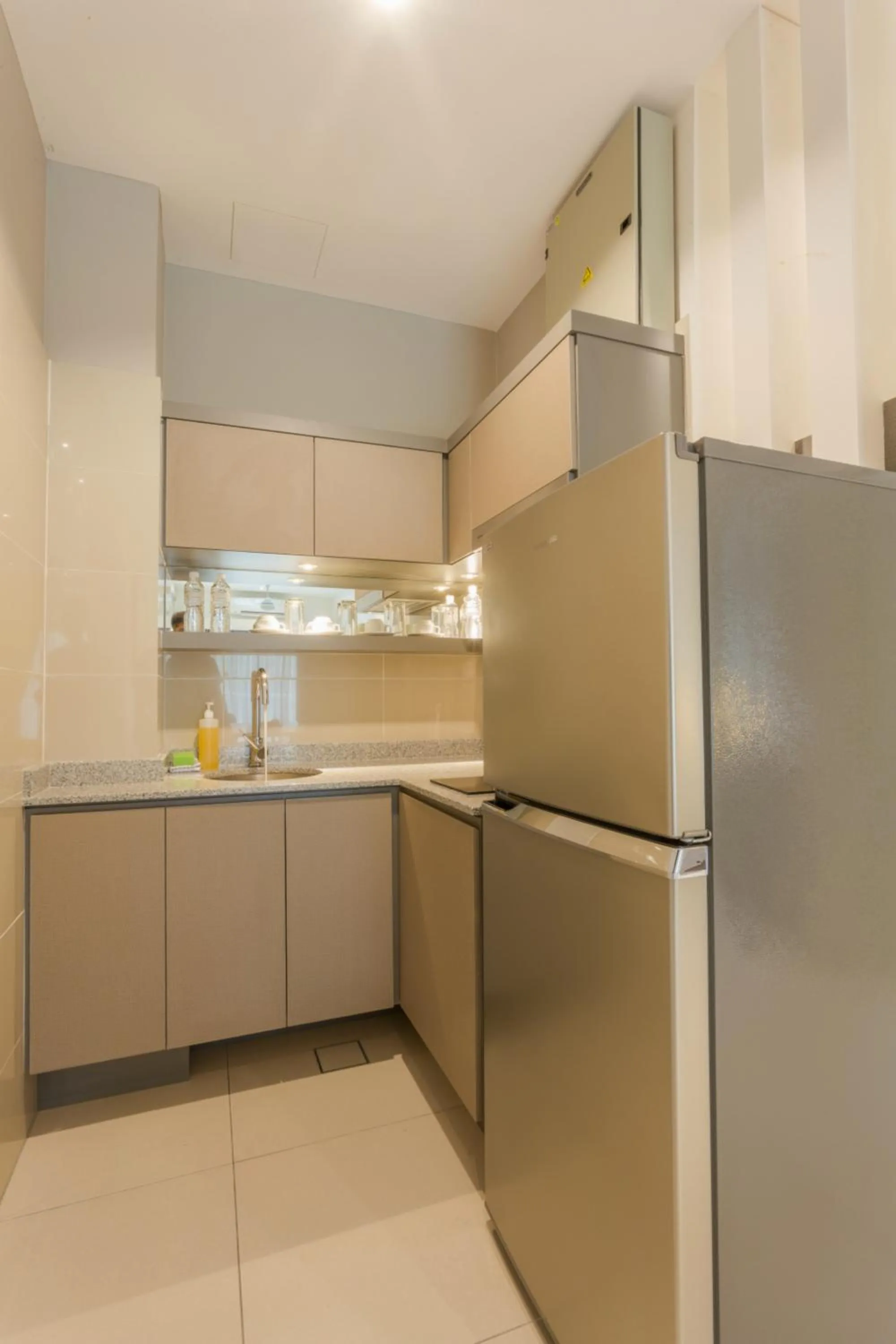 Kitchen or kitchenette in Meru Suites at Meru Valley Resort