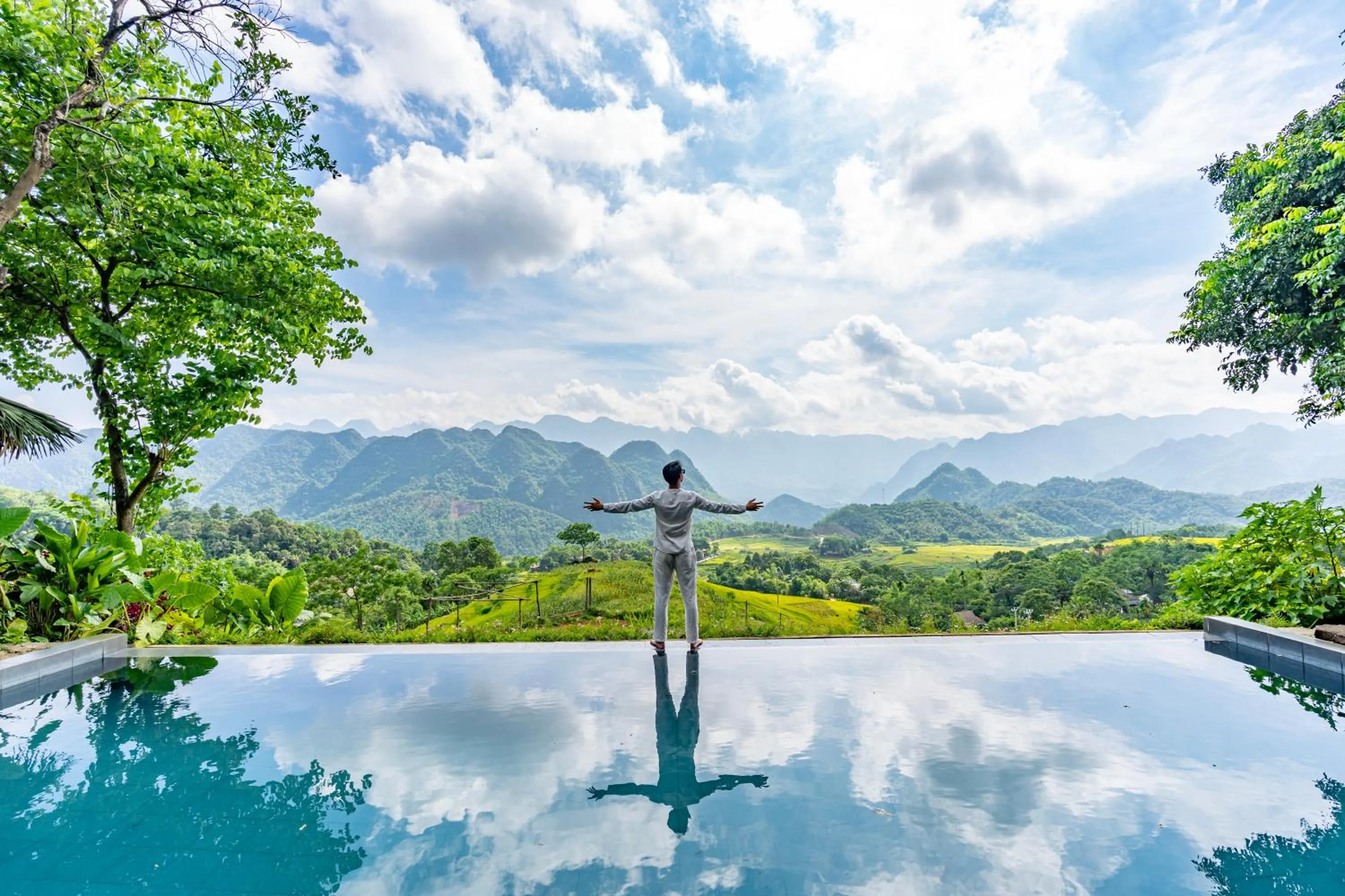 Swimming pool in Puluong Retreat
