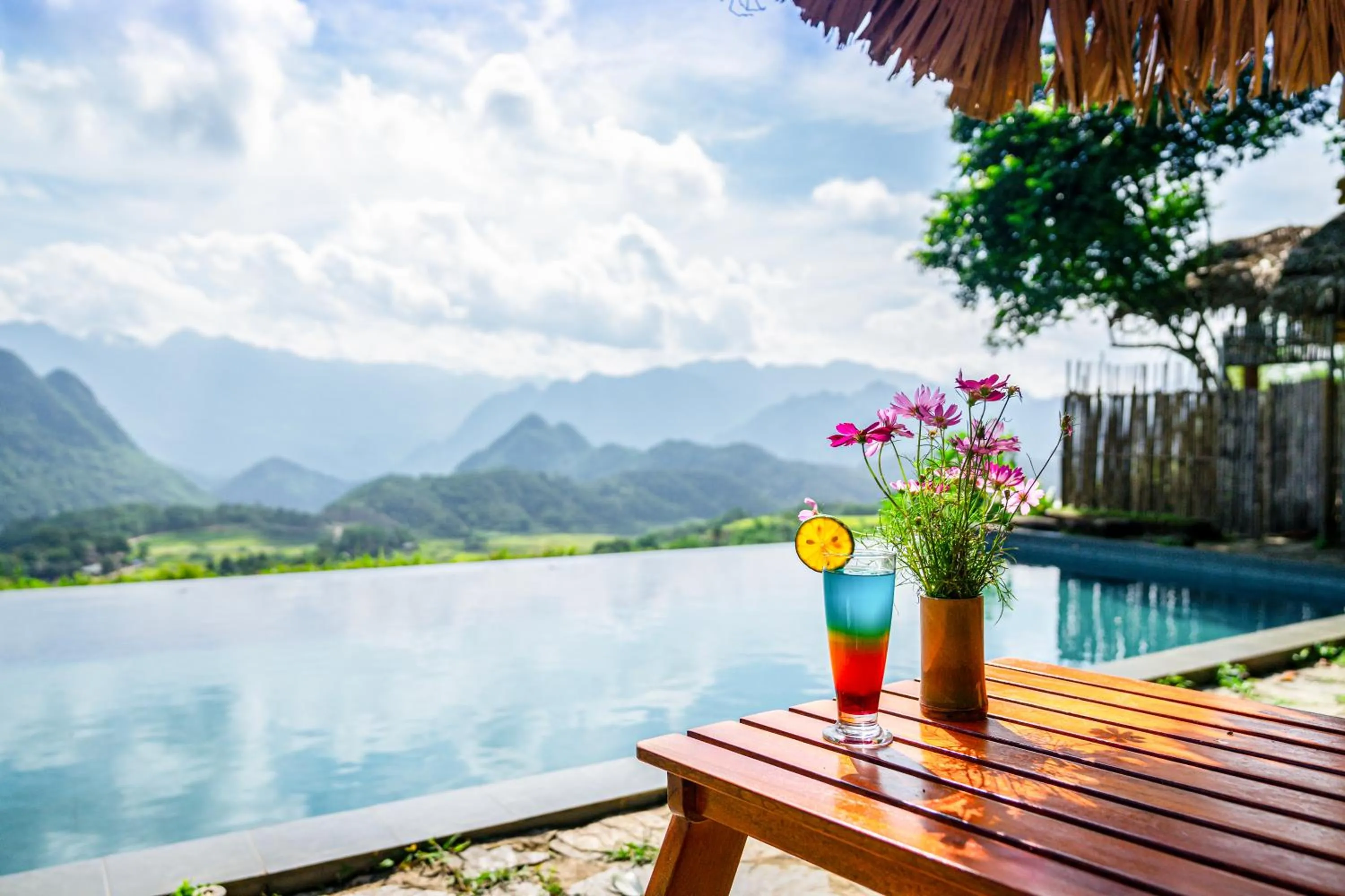 Swimming pool in Puluong Retreat