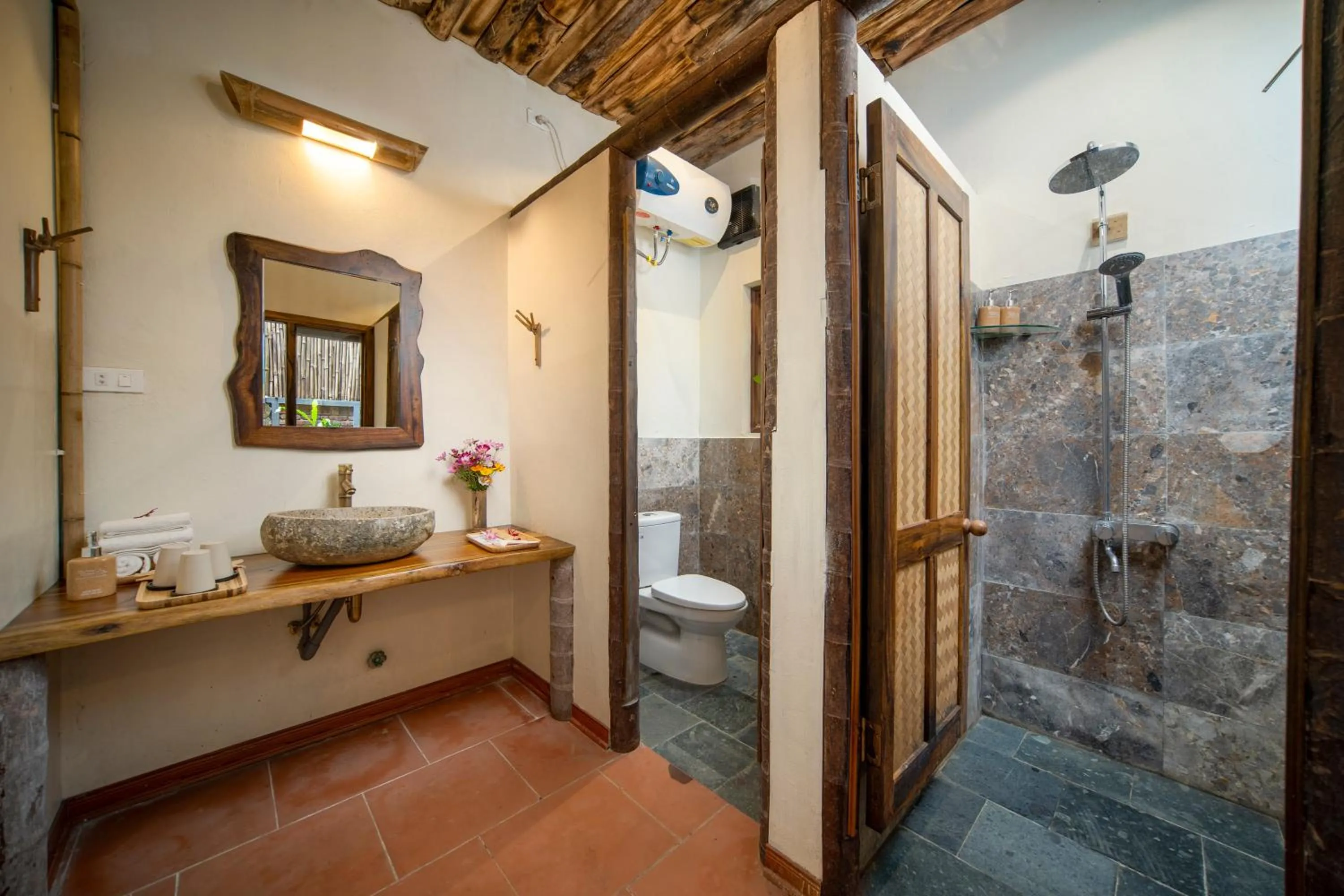 Shower in Puluong Retreat