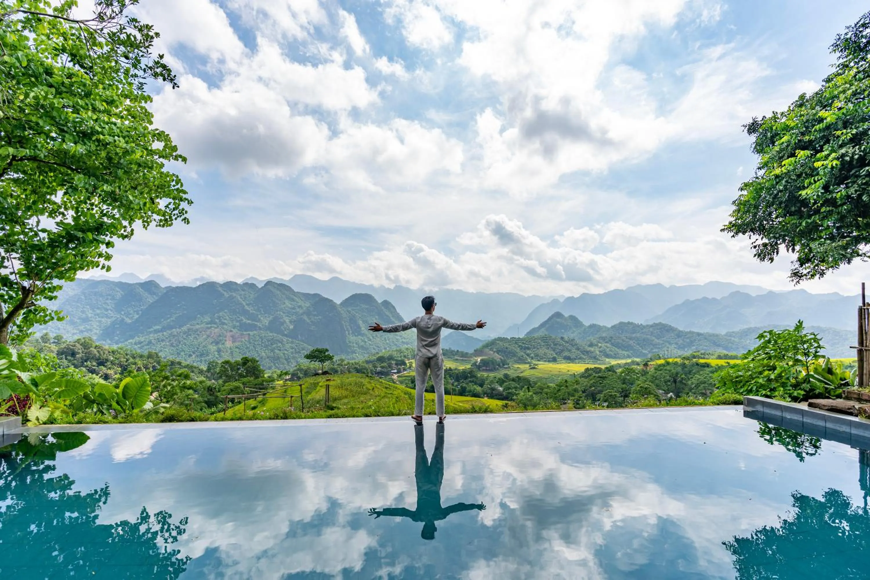 Swimming pool in Puluong Retreat