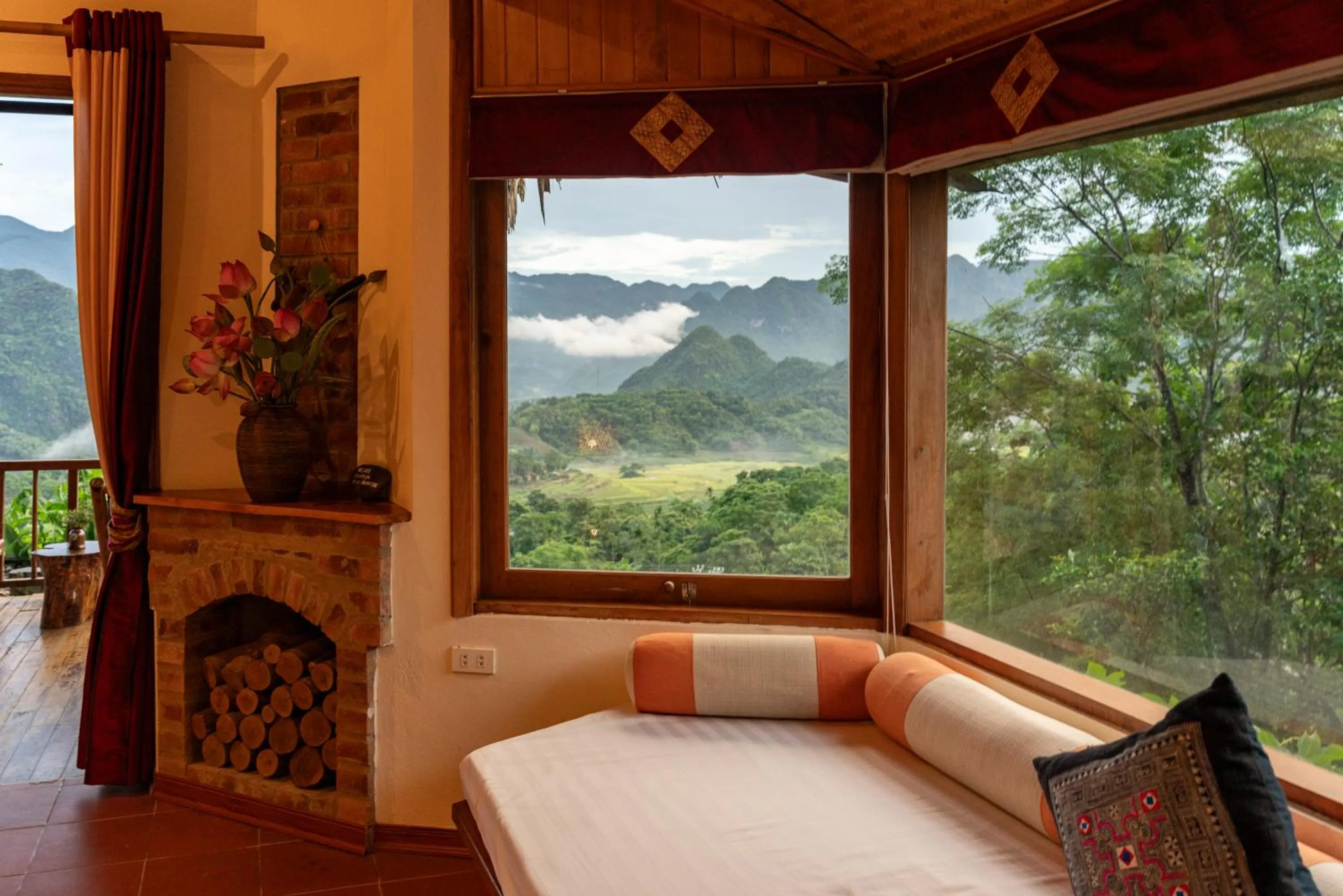 Bed in Puluong Retreat