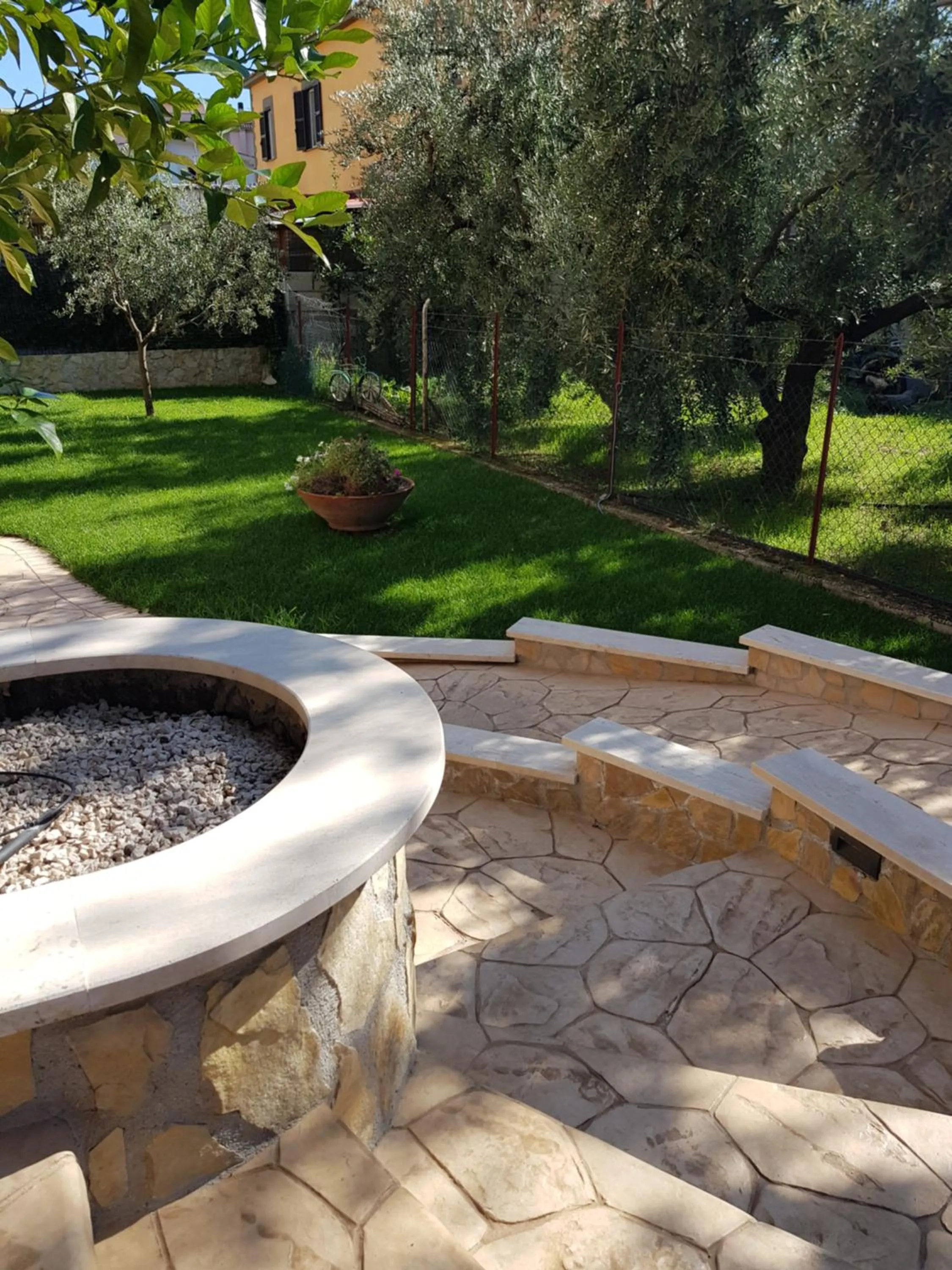 Property building in 4 Rent