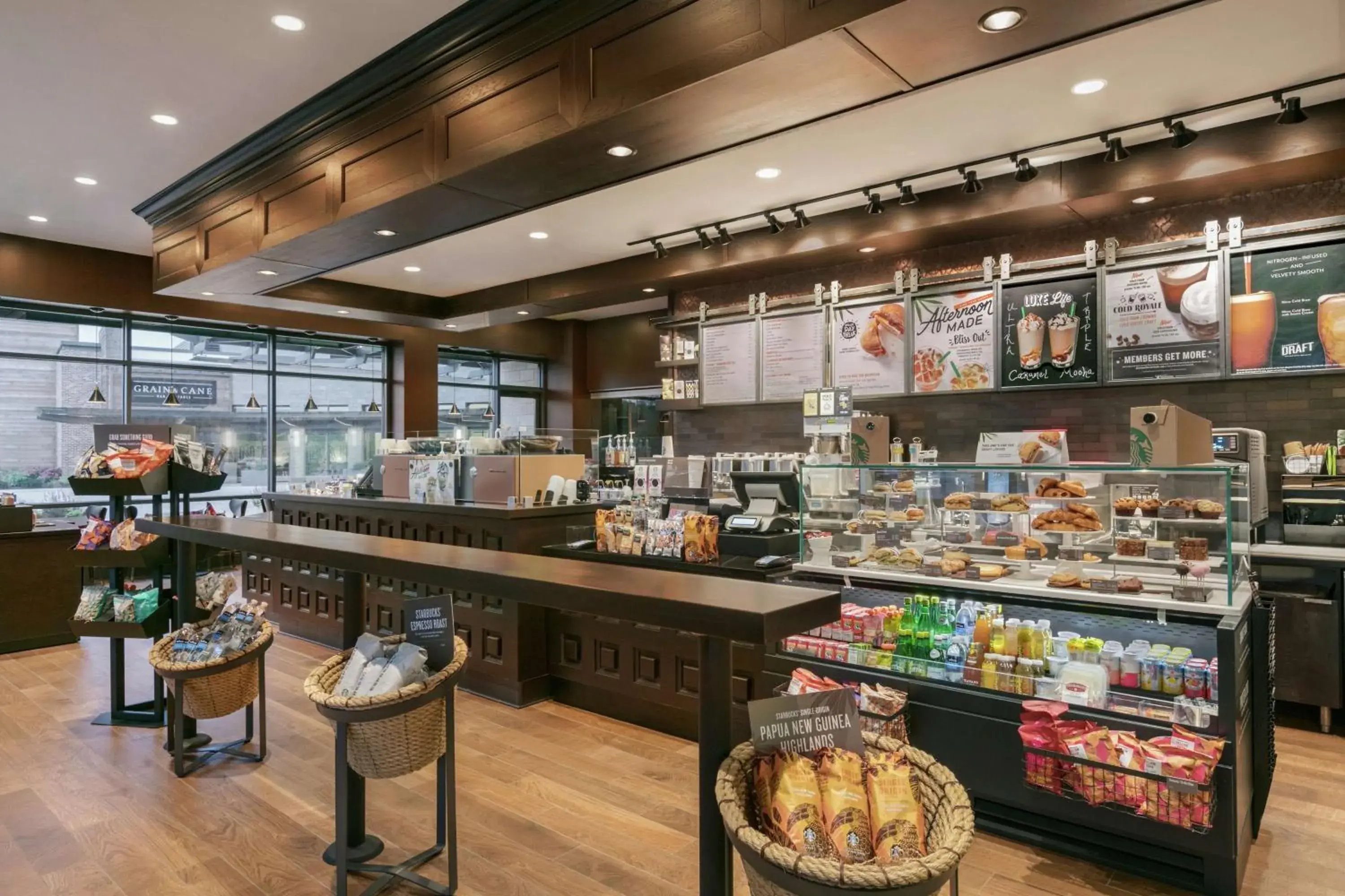 Restaurant/places to eat in Embassy Suites By Hilton Berkeley Heights Restaurant/places to eat in Embassy Suites By Hilton Berkeley Heights