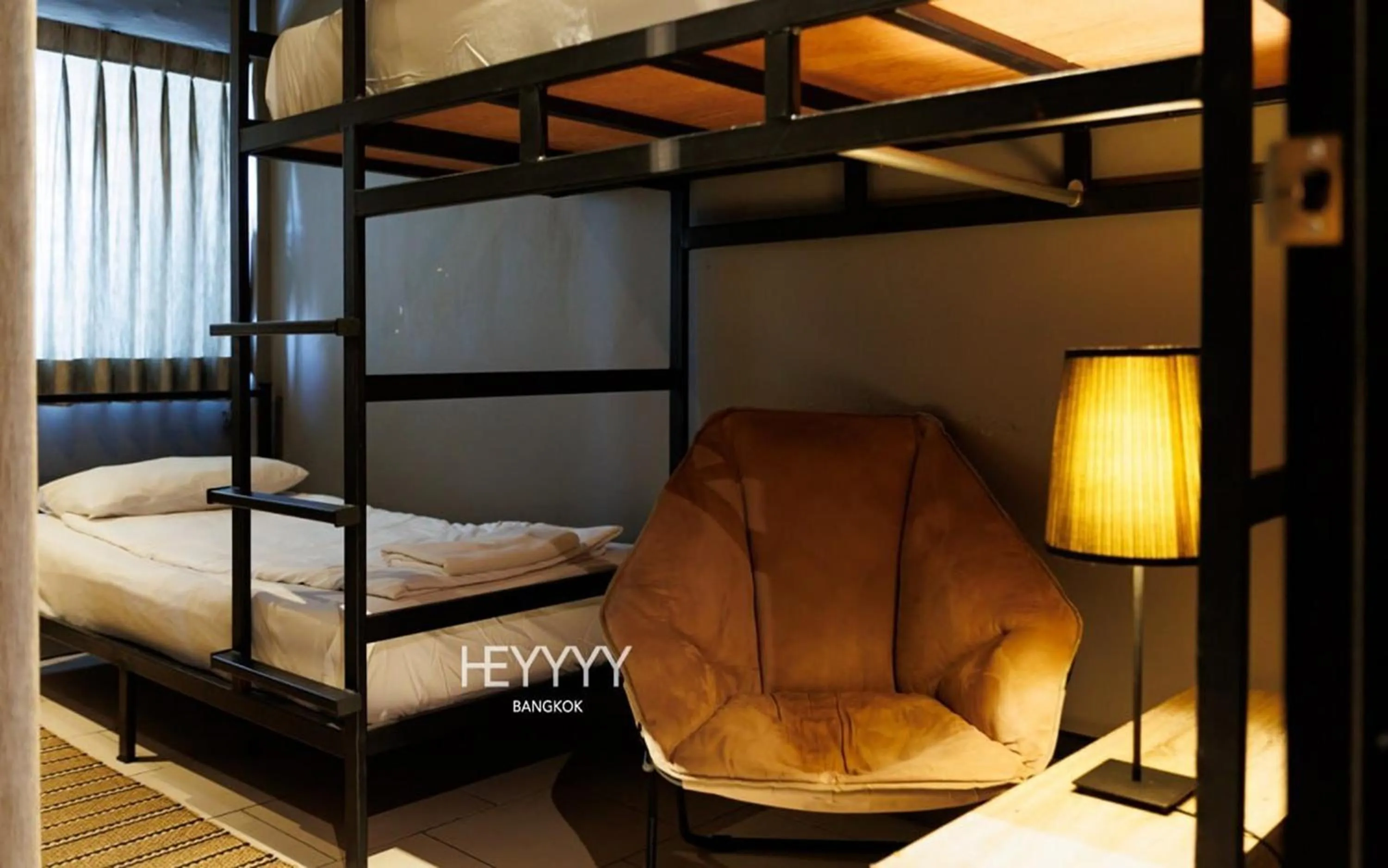 Bed in Heyyyy Bangkok