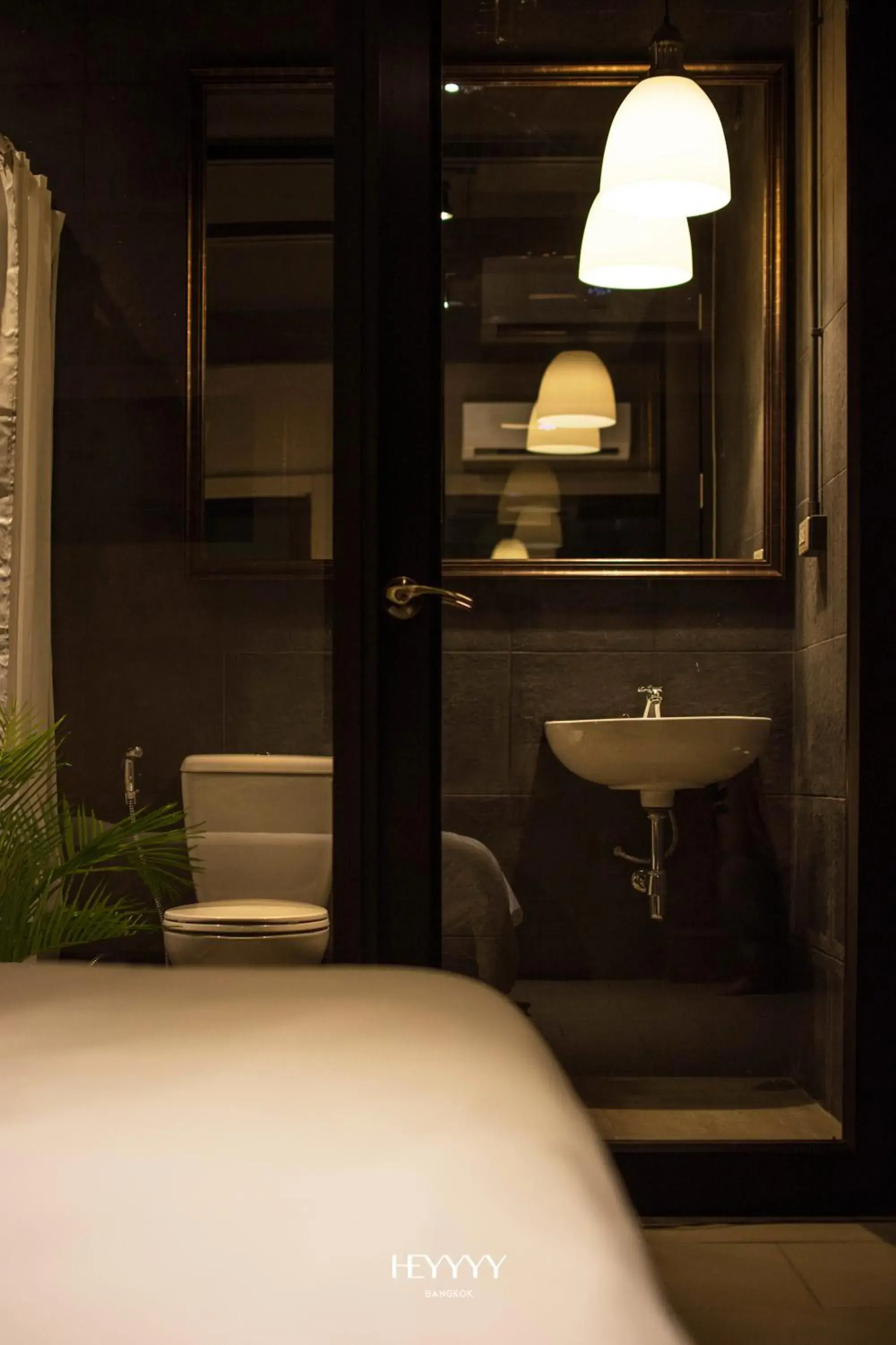 Toilet, Bed in Heyyyy Bangkok Toilet, Bed in Heyyyy Bangkok