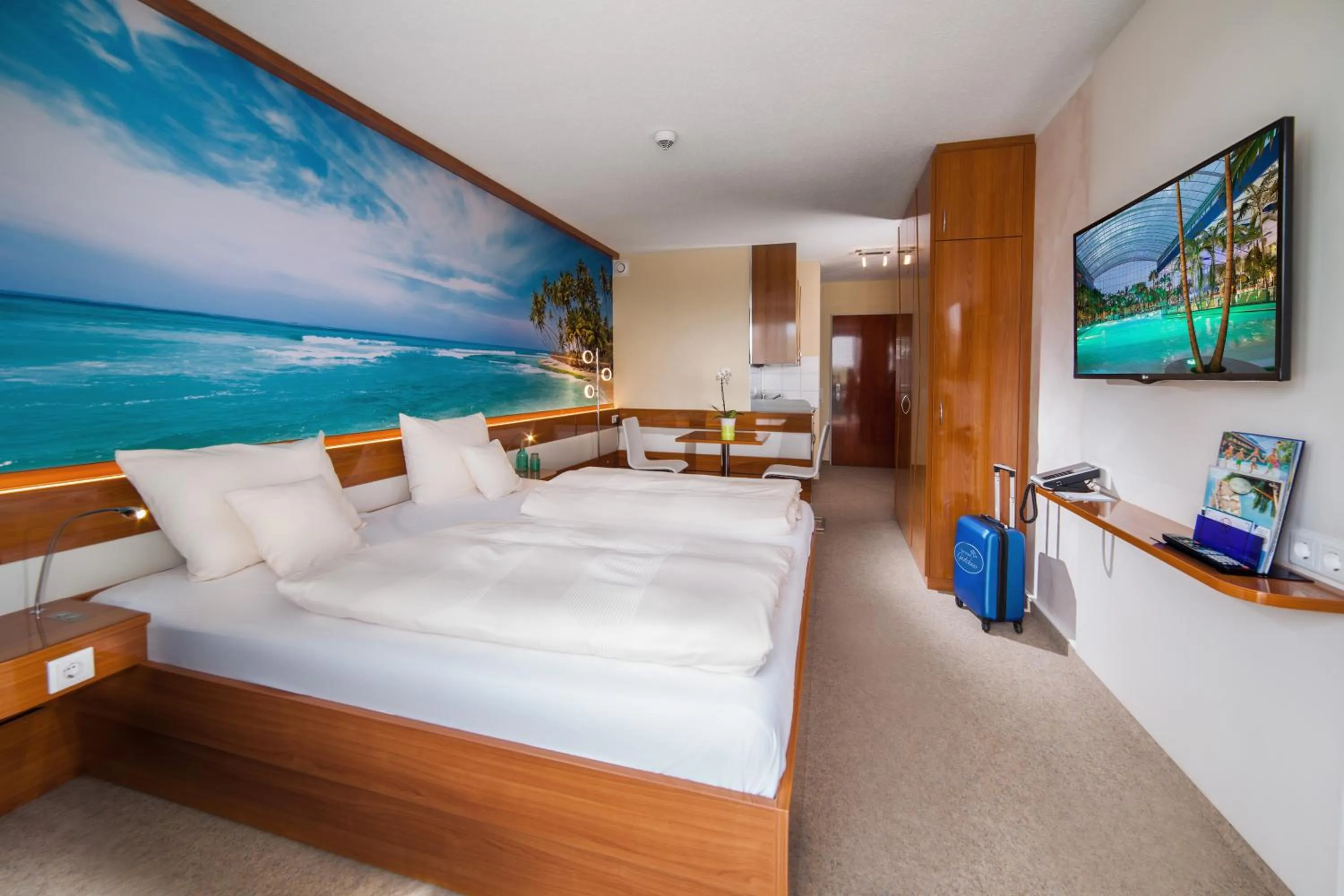 Photo of the whole room, Bed in Victory Gästehaus Therme Erding