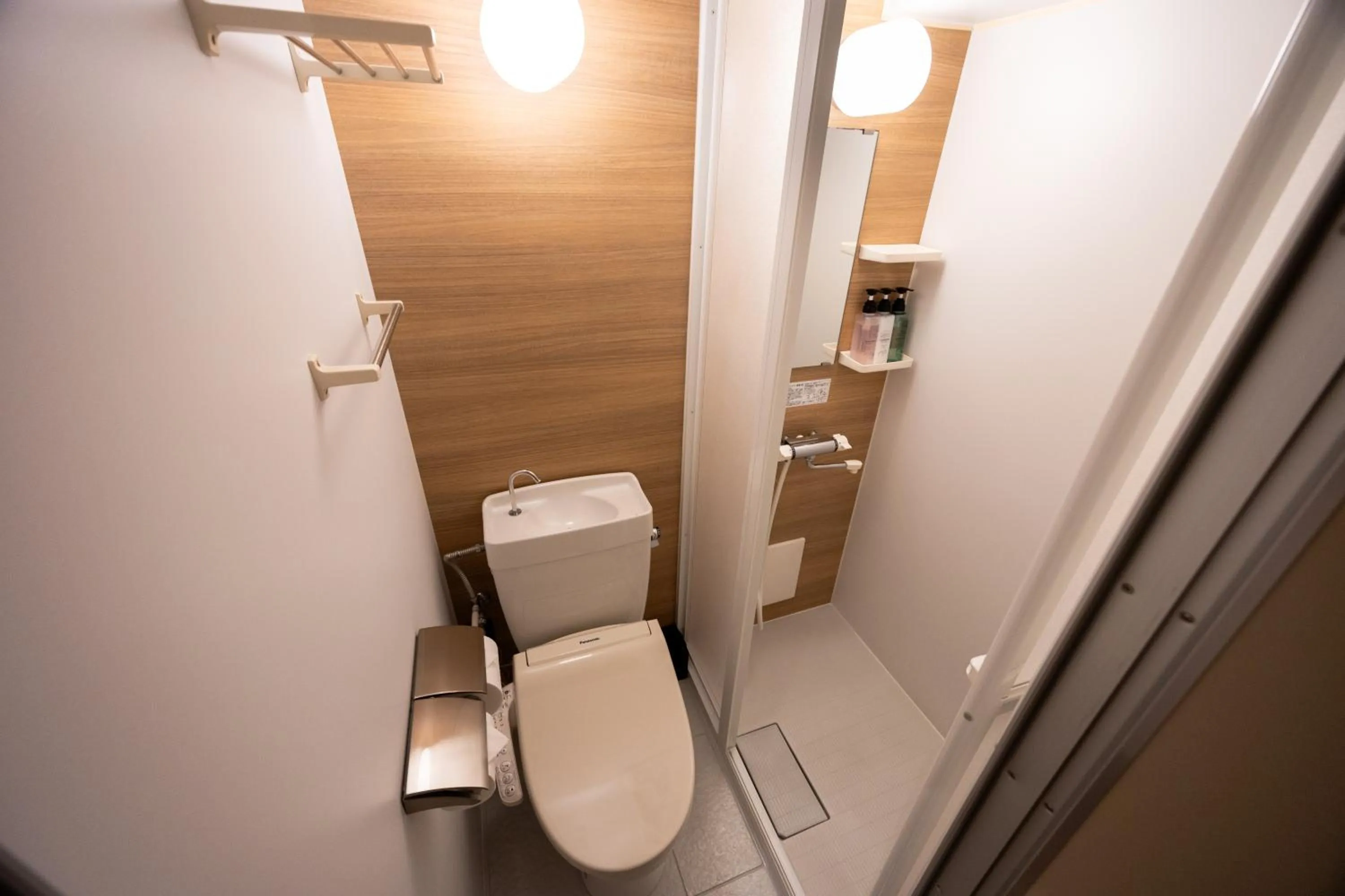 Toilet in Hotel Paul House