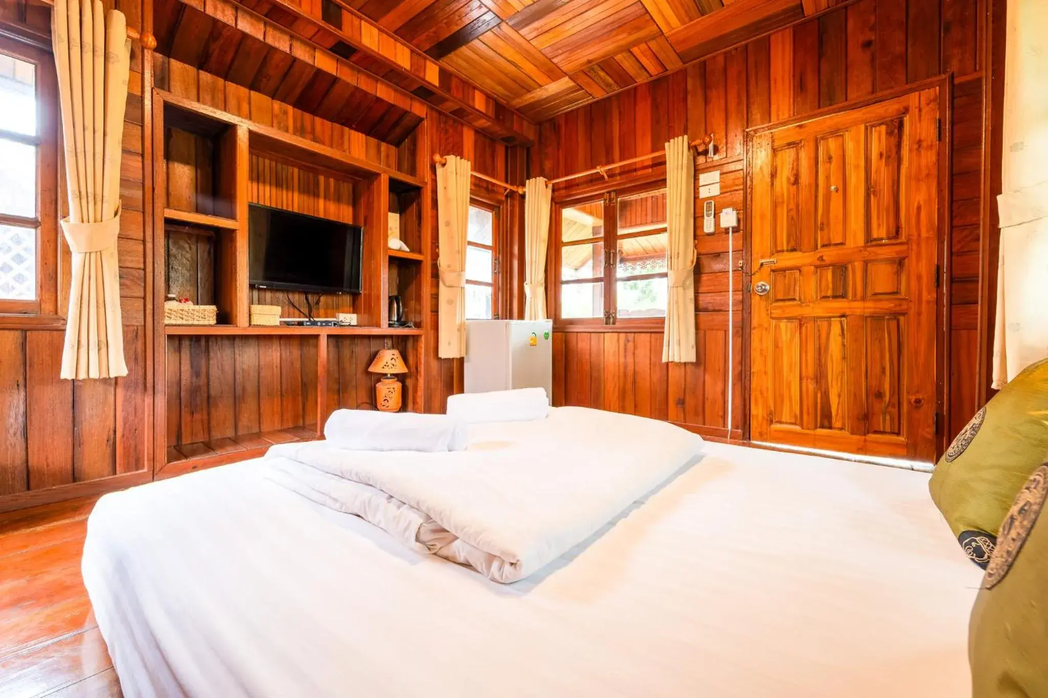 Communal lounge/ TV room, Bed in Grandsiri Resort KhaoYai Communal lounge/ TV room, Bed in Grandsiri Resort KhaoYai