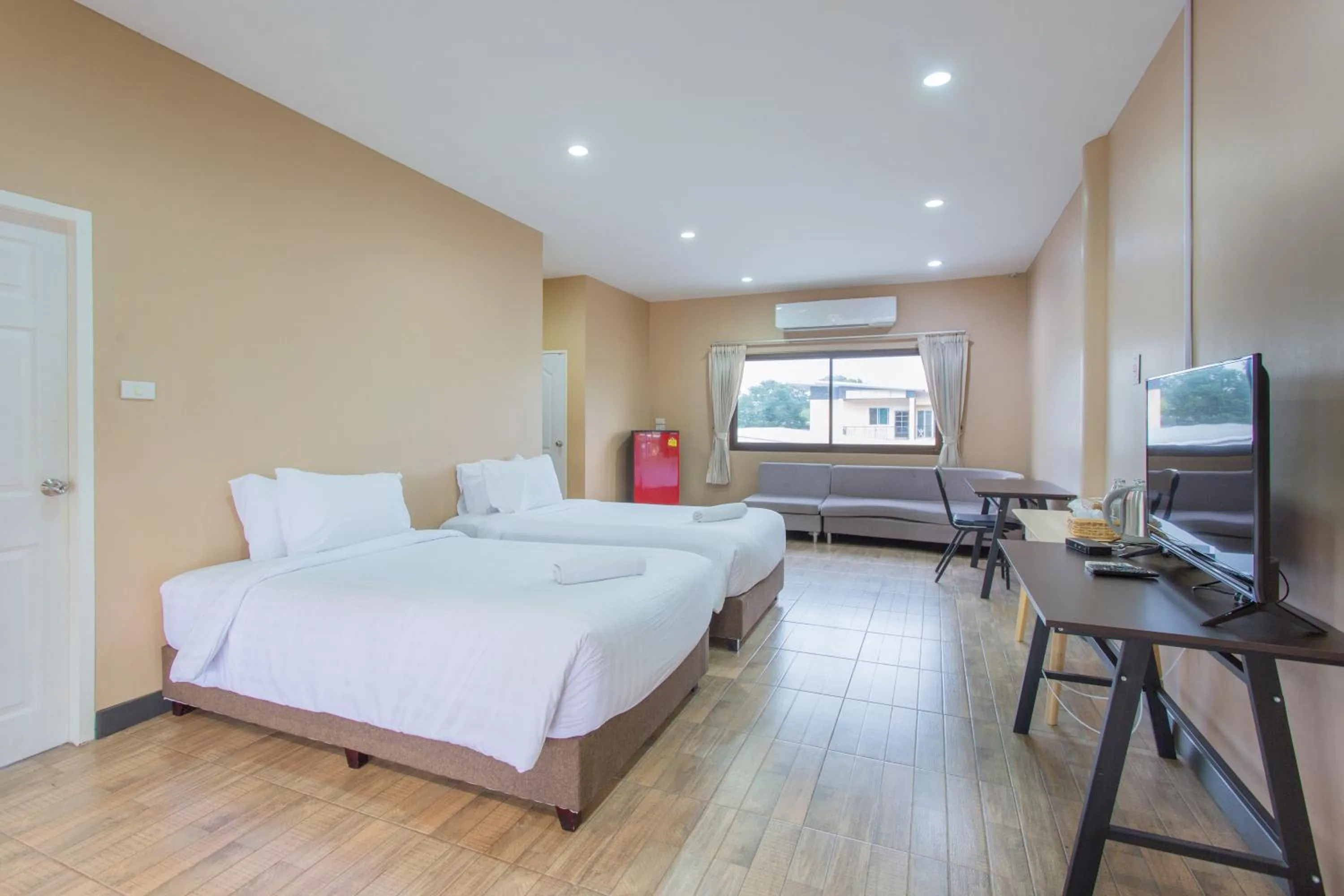 Bed in Grandsiri Resort KhaoYai