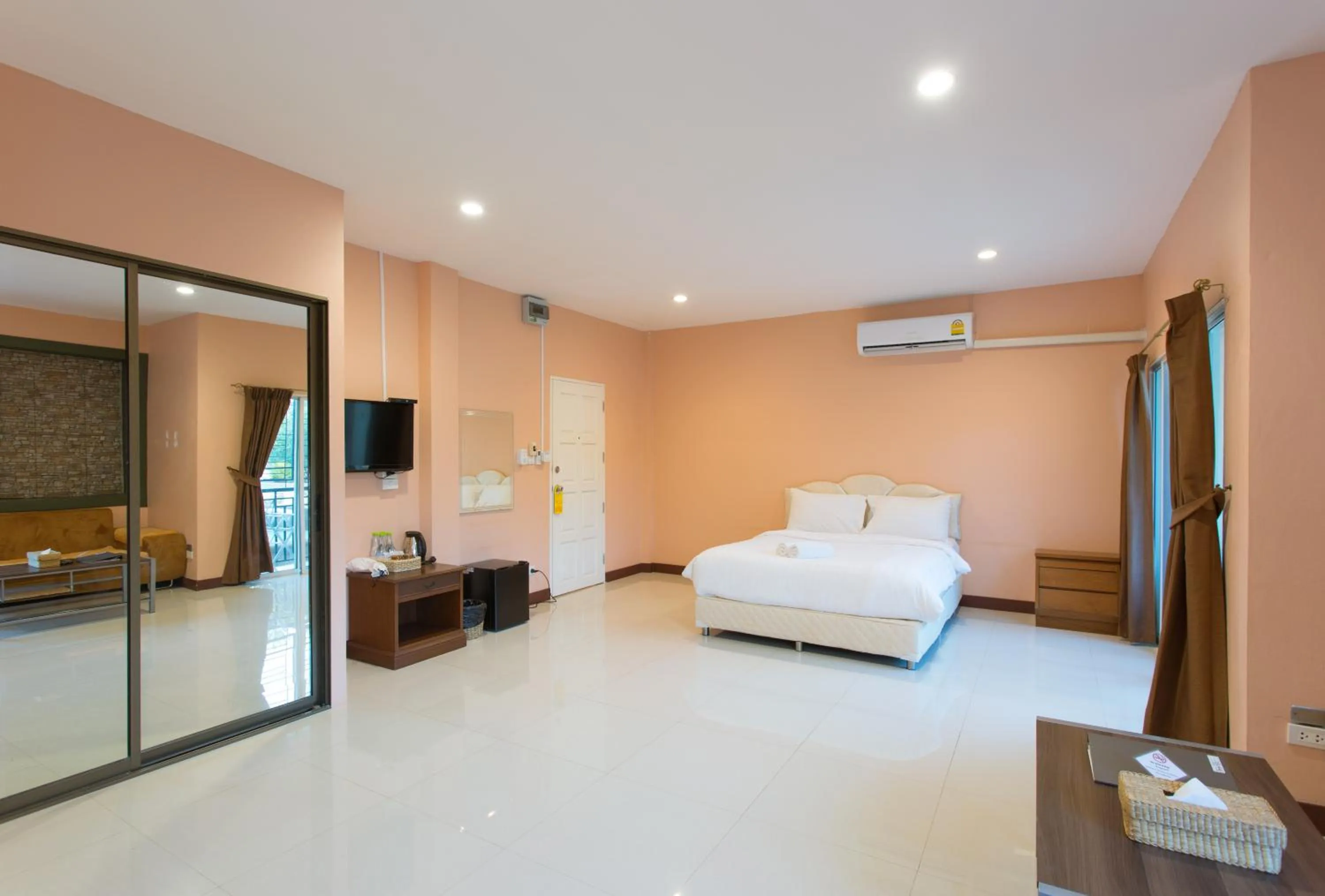 Bed in Grandsiri Resort KhaoYai