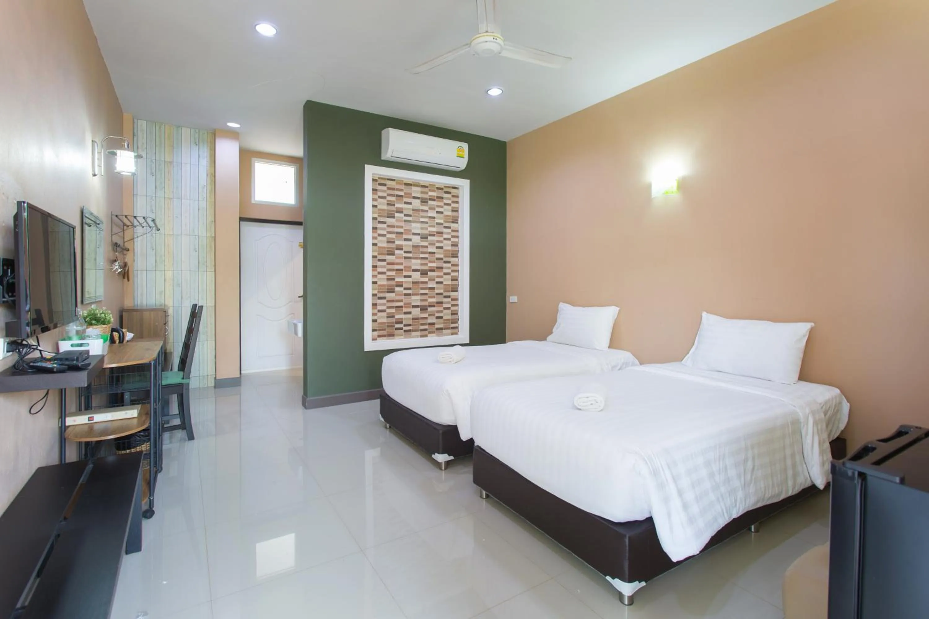 Bedroom, Bed in Grandsiri Resort KhaoYai