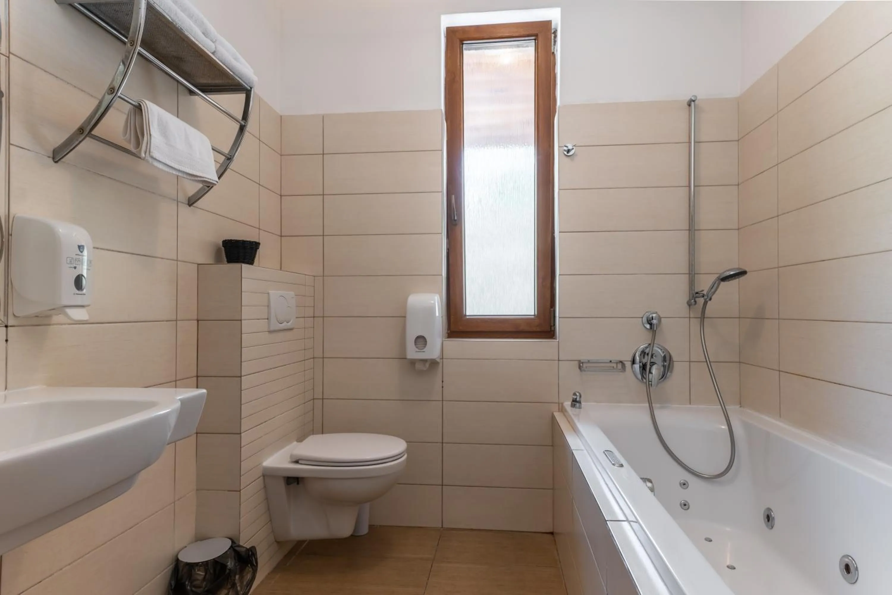 Bathroom in Archa hotel