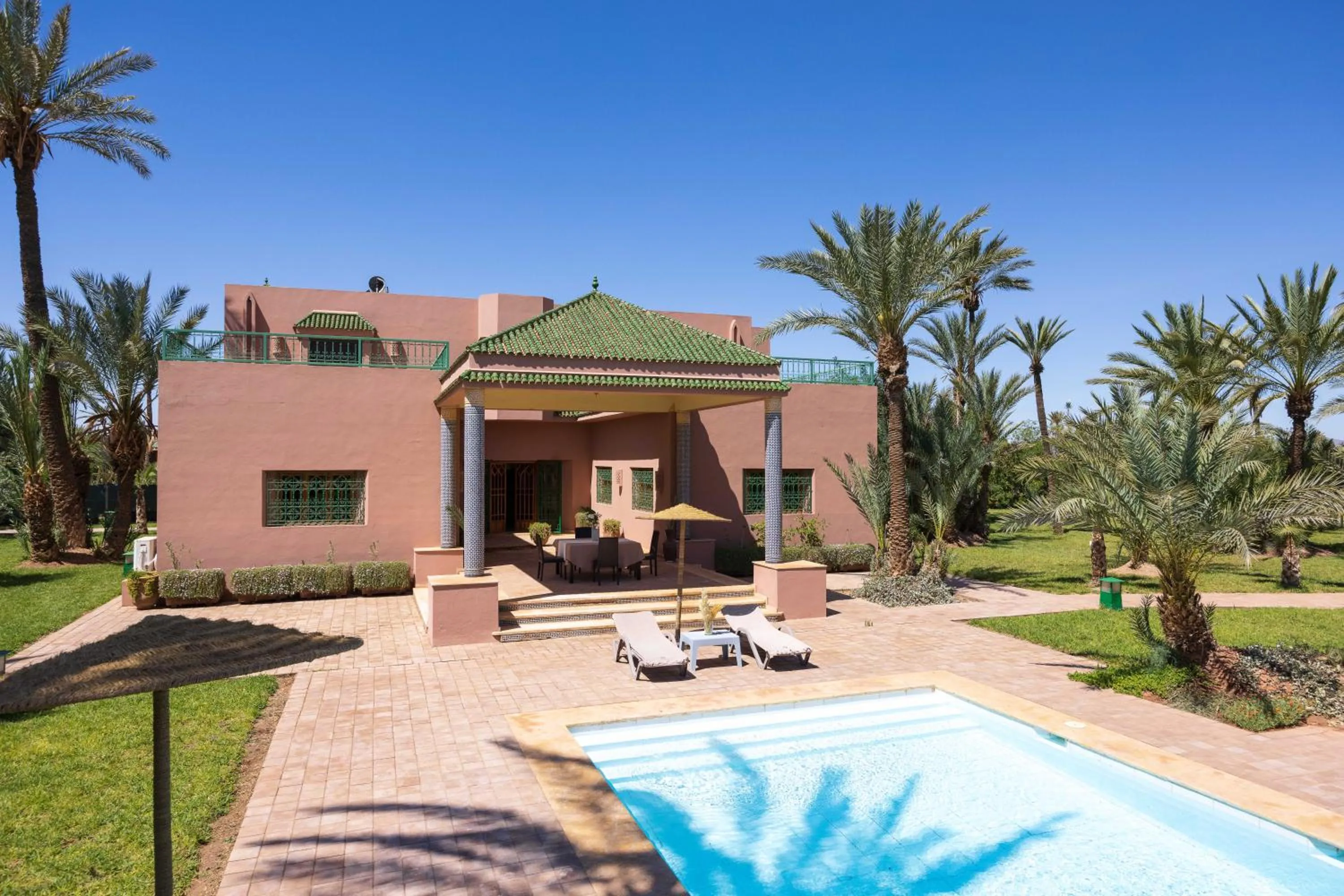 Swimming pool in Domaine Abiad