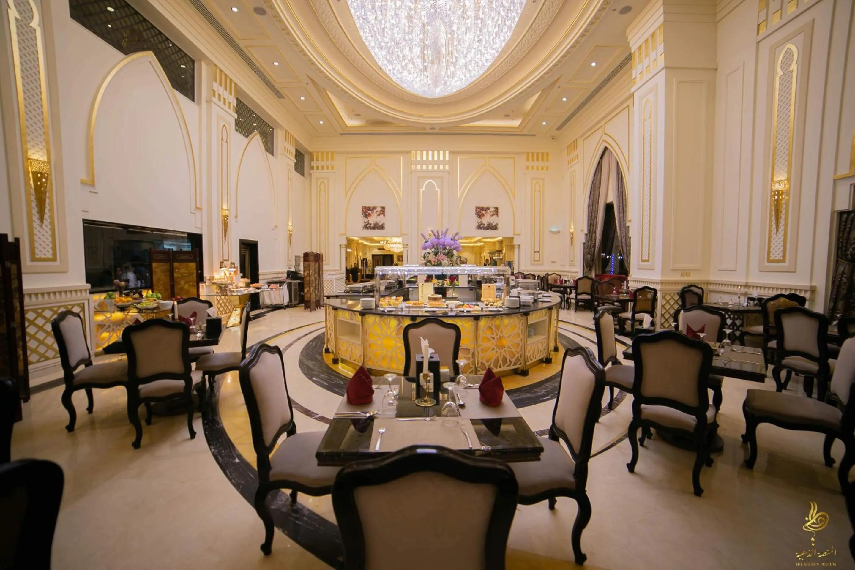 Restaurant/places to eat in Casablanca Grand Hotel