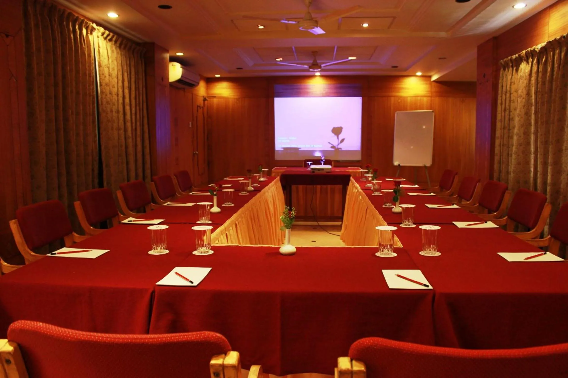 Banquet/Function facilities in The Samrat Hotel near Pune Railway Station