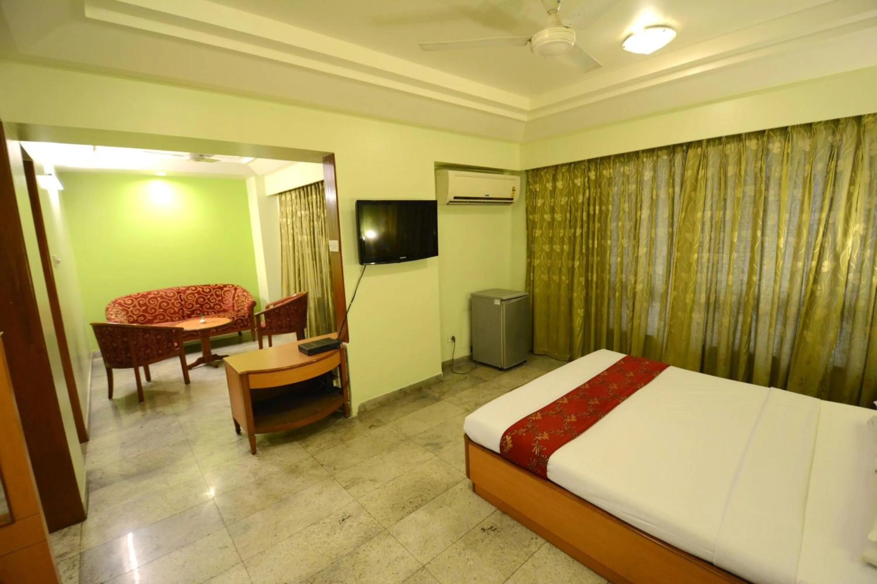 Bedroom, Bed in The Samrat Hotel near Pune Railway Station