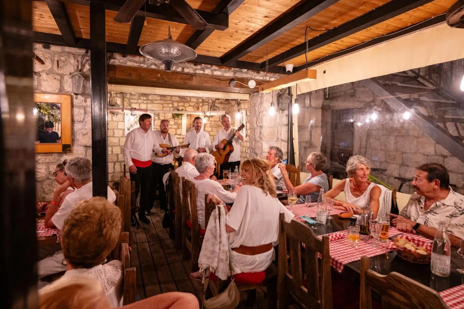 Restaurant/places to eat in Heritage Hotel Tragos