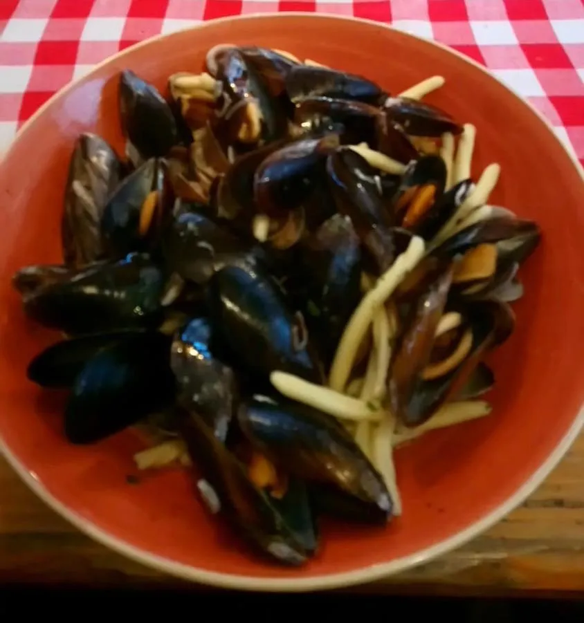 Restaurant/places to eat in Heritage Hotel Tragos